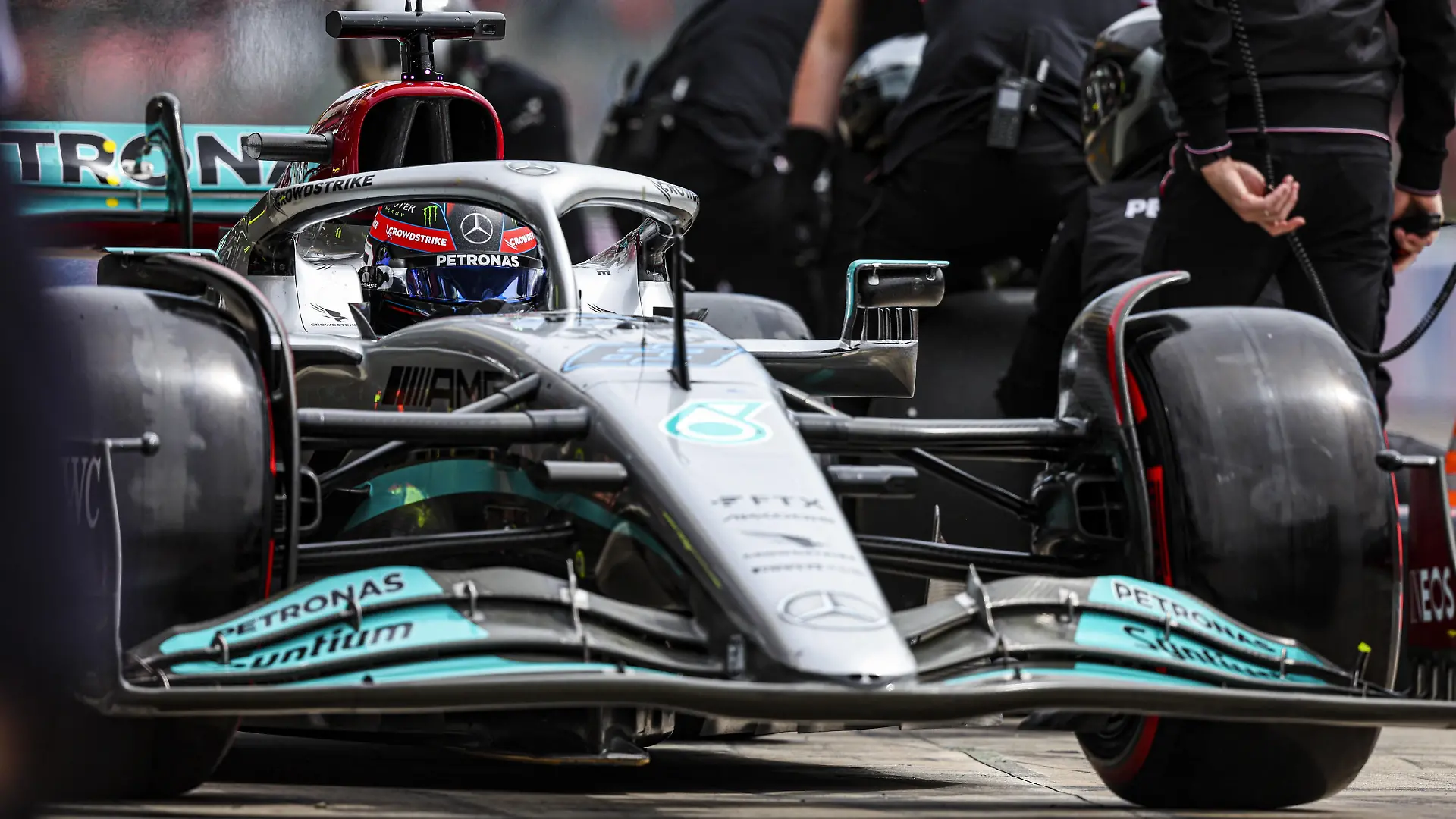  63 RUSSELL George gbr, Mercedes AMG F1 Team W13, action during the Formula 1 Grand Premio del Made in Italy e dell Emilia-Romagna 2022, 4th round of the 2022 FIA Formula One World Championship, WM, Weltmeisterschaft on the Imola Circuit, from April 22 to 24, 2022 in Imola, Italy - F1 - EMILIA ROMAGNA GRAND PRIX 2022 DPPI/Panoramic PUBLICATIONxNOTxINxFRAxITAxBEL 00122010_G00D2441.JPG_