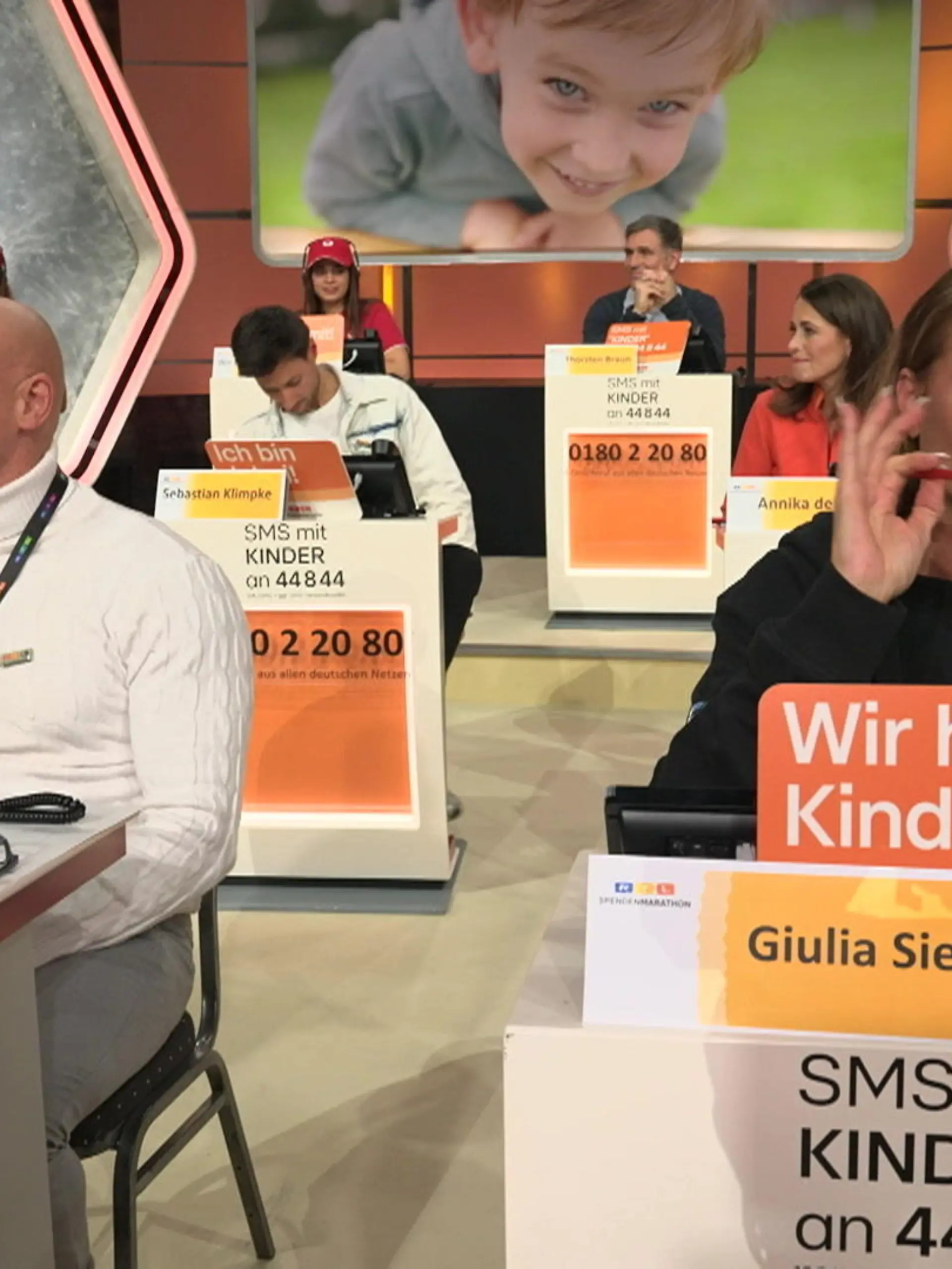 Thorsten Legat und Giulia Siegel beim Spendenmarathon