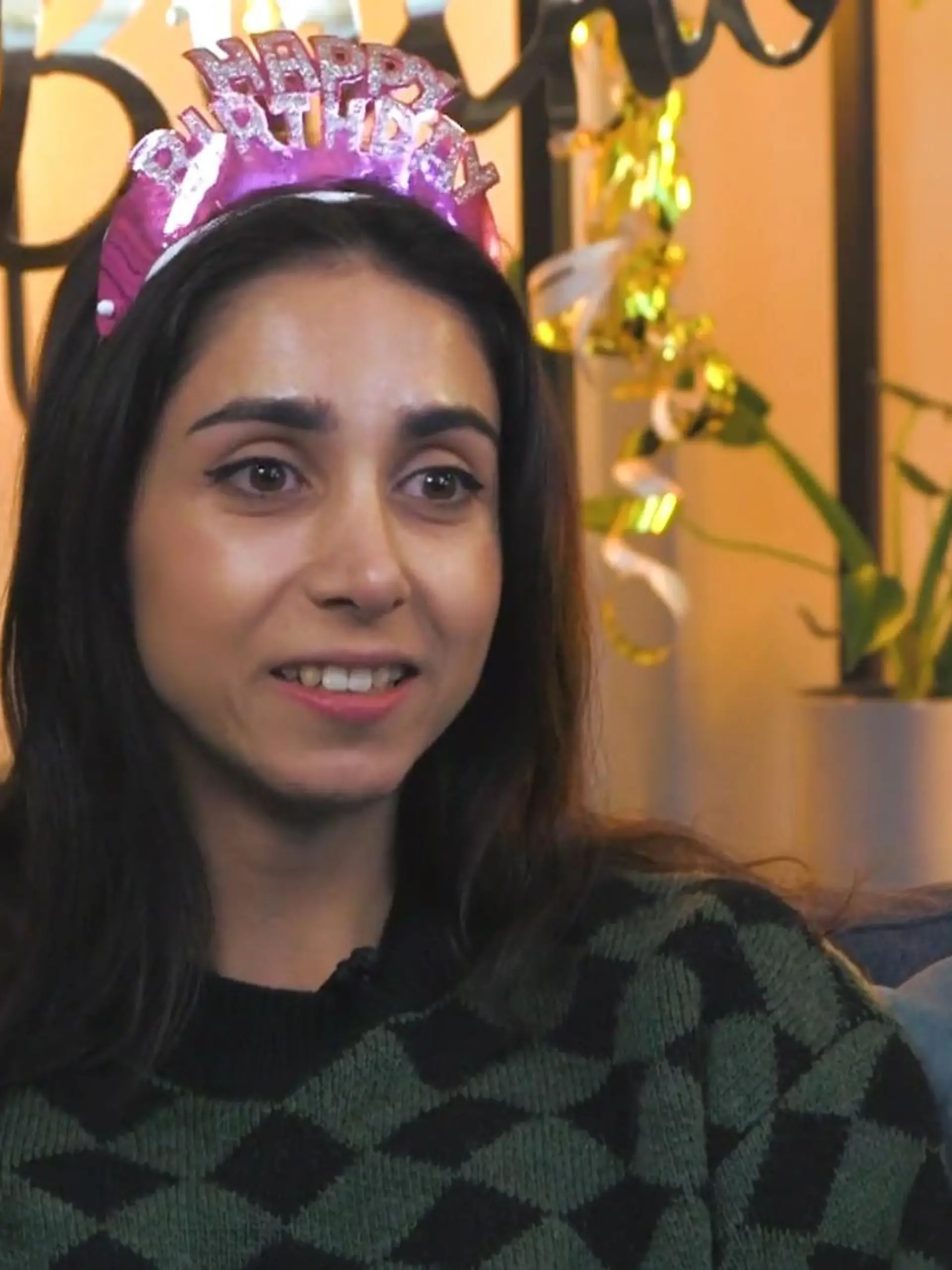 Suri Abbassi feiert ihren 30. Geburtstag und spricht mit uns über ihre Zukunftspläne. 