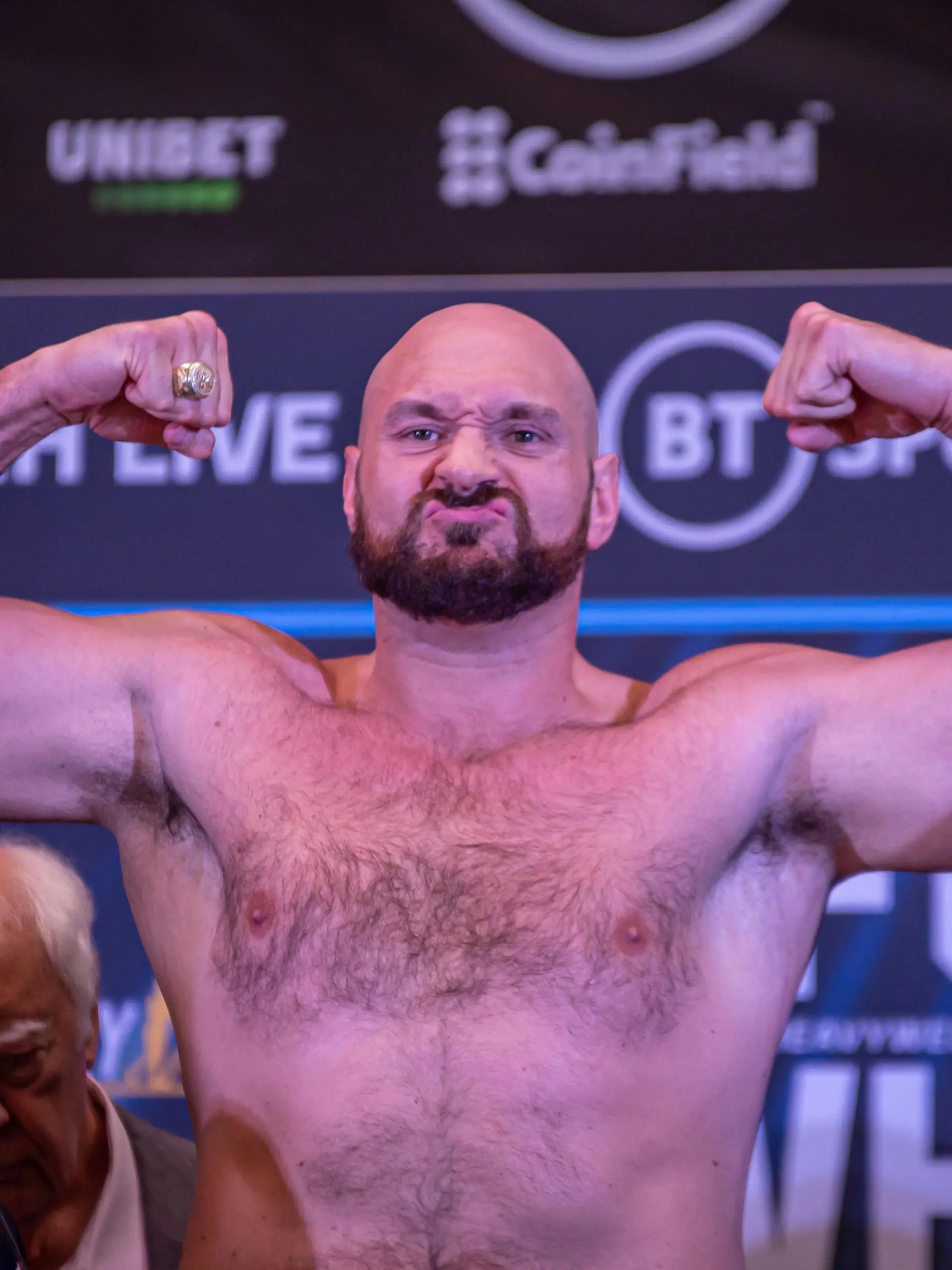 April 22, 2022, London, London, England, UK: LONDON, ENGLAND - APRIL 22: Boxer Tyson Fury steps on the scale during the official weigh-in for his bout against Dillian Whyte at the Boxepark on April 22, 2022, in London, England, UK. (Credit Image: Â© Matt Davies/PX Imagens via ZUMA Press Wire