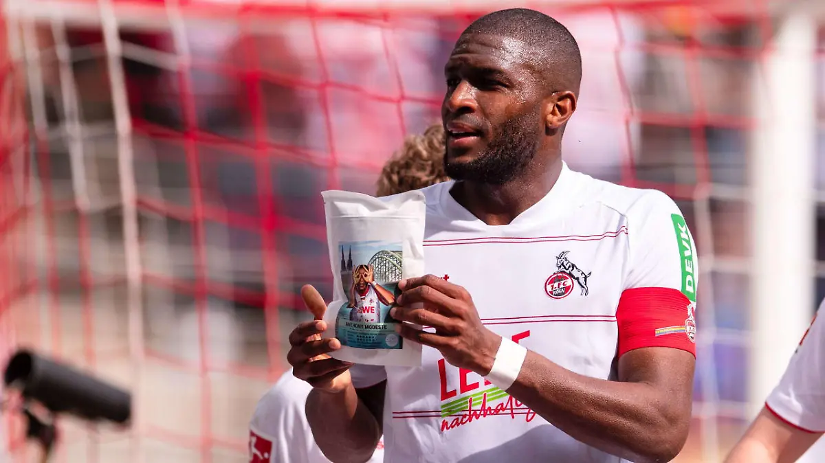 Anthony Modeste mit einer eigenwilligen Werbe-Aktion.