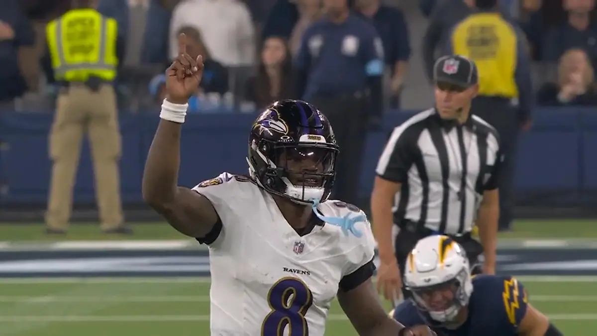 Sieg im Trainer-Duell: Ravens gewinnen gegen Chargers Die Highlights im Video!