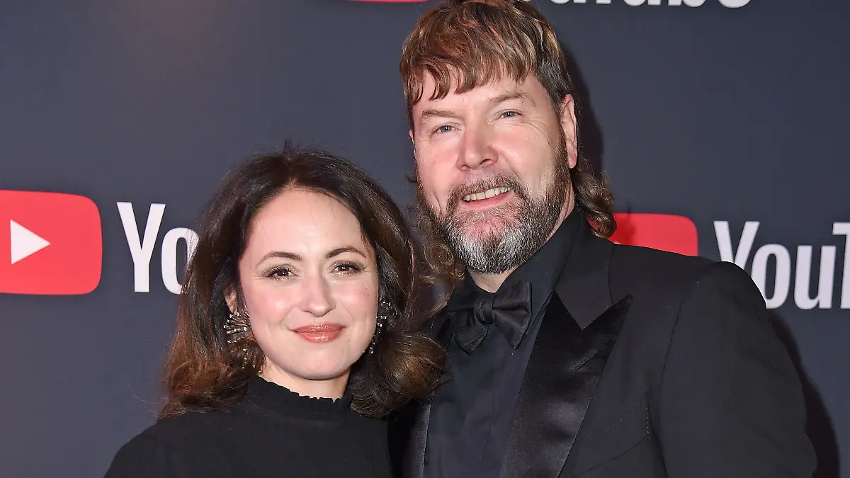 Rea Garvey kam zum YouTube Music Award Dinner mit seiner Frau Josephine.