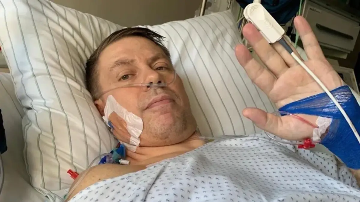 Thomas Stypa im Krankenhaus. 