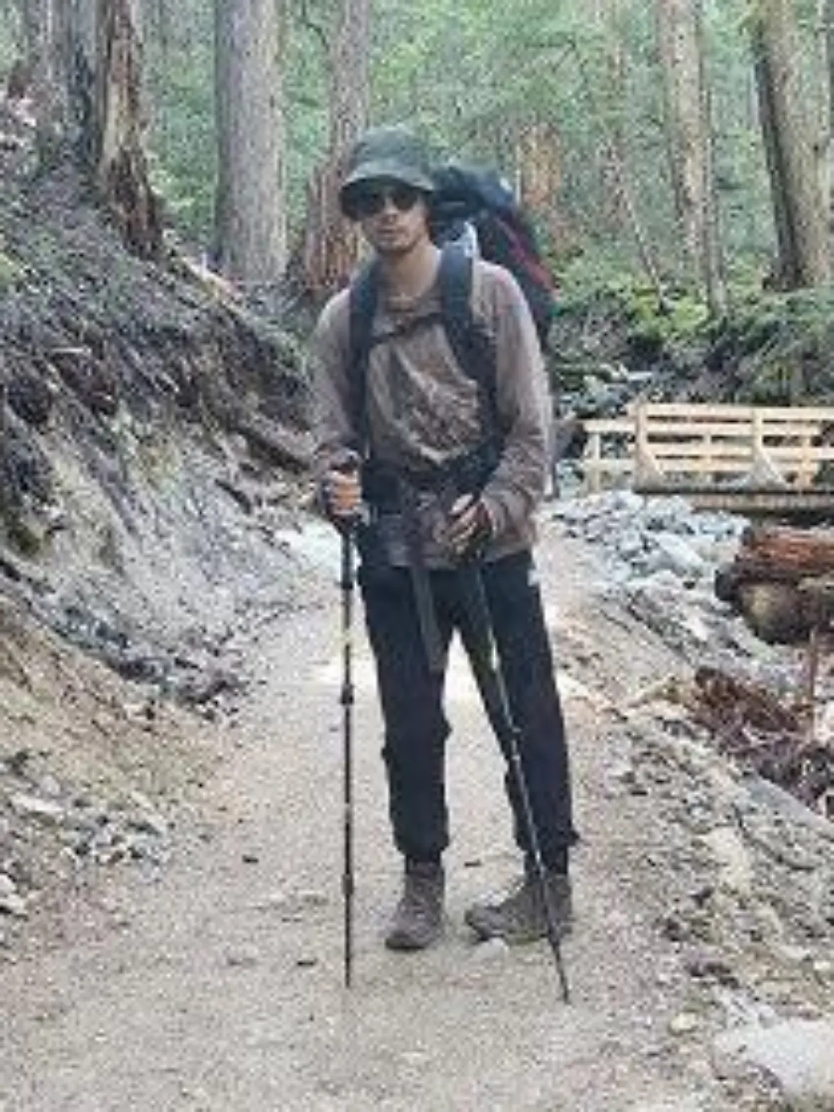 Der 20-jährige Sam Benastick wird seit 50 Tagen vermisst. Zuvor war er für einen Campingausflug im Redfern-Keily Provincial Park in Kanada aufgebrochen. Nun wurde er wie ein Wunder gefunden. 