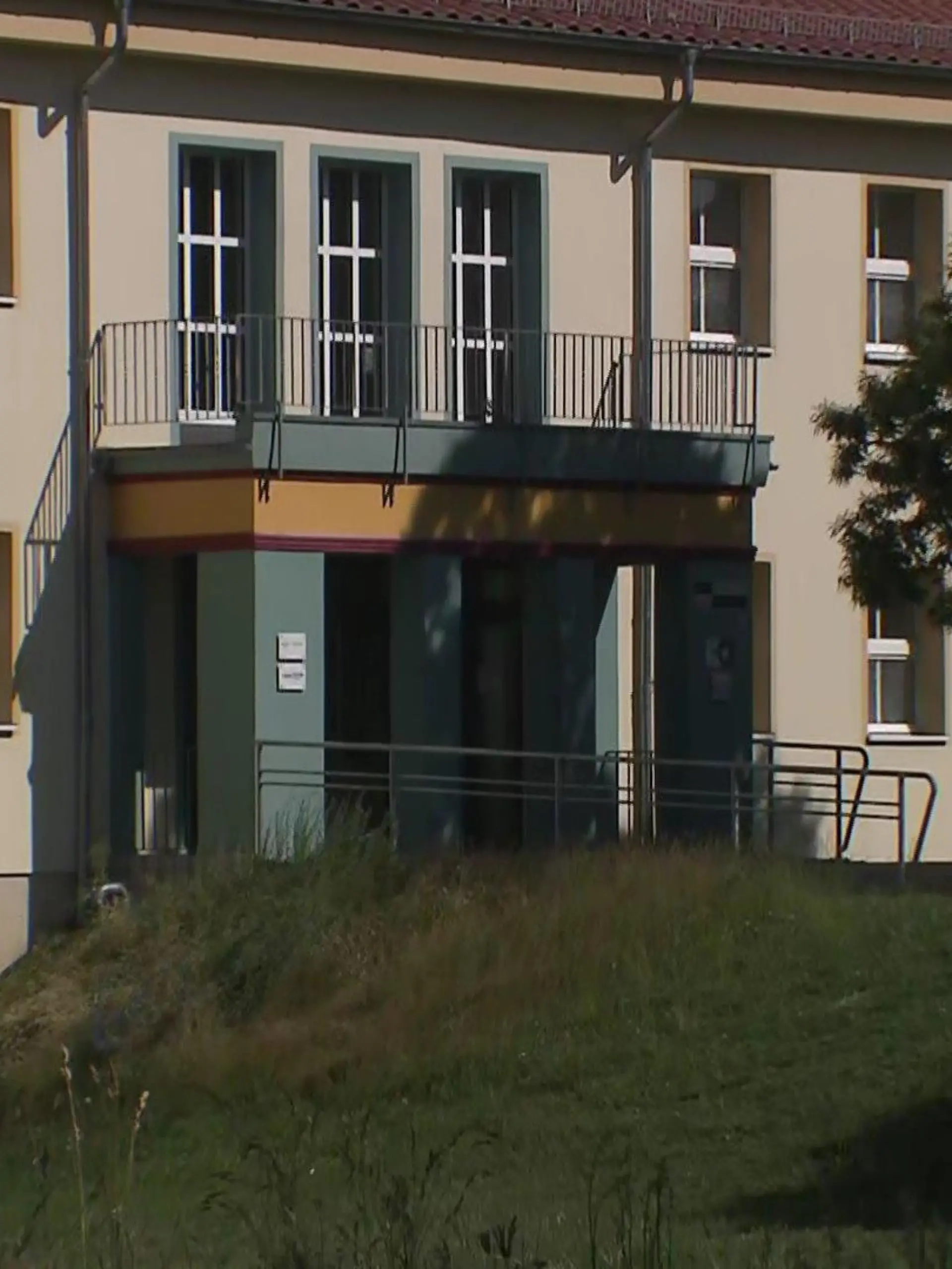 Am Montag stirbt die erst 13-Jährige aus Altentreptow (Mecklenburg-Vorpommern), nachdem sie eine „Blue Punisher“-Pille geschluckt hatte. Ein 37-Jähriger soll ihr die Ecstasy-Variante gegeben haben.
