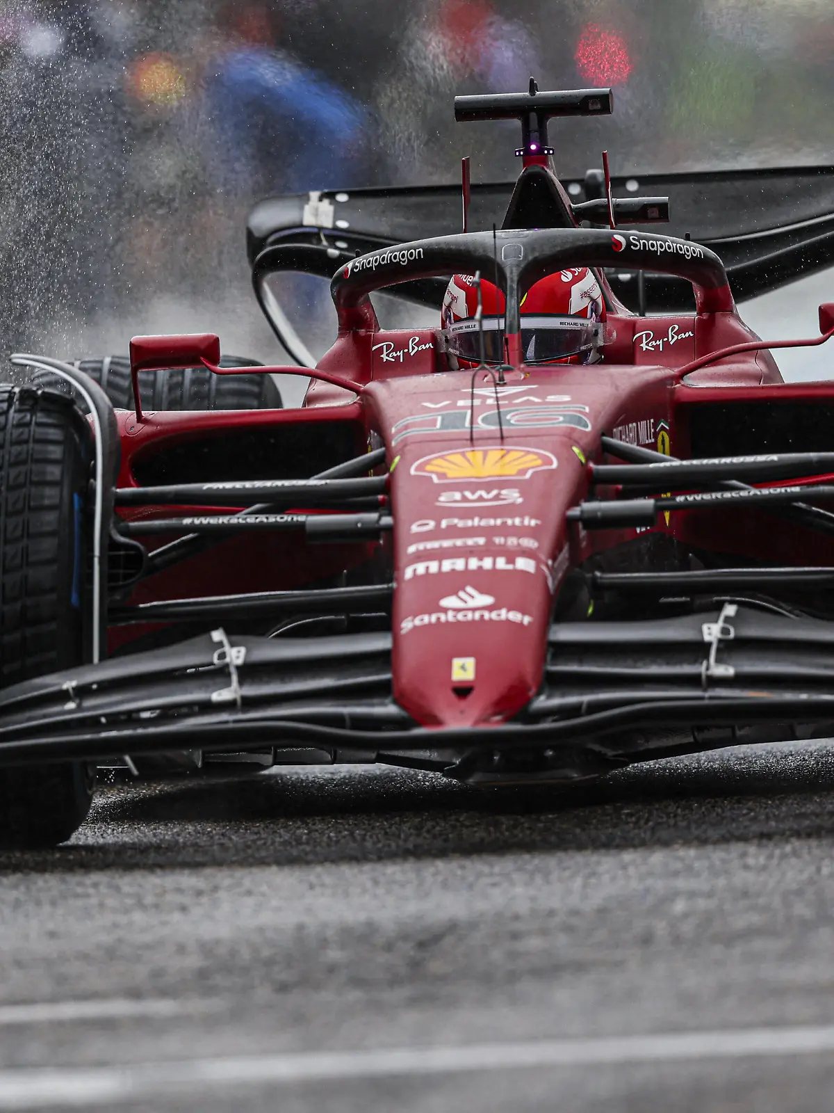  16 LECLERC Charles mco, Scuderia Ferrari F1-75, action during the Formula 1 Grand Premio del Made in Italy e dell Emilia-Romagna 2022, 4th round of the 2022 FIA Formula One World Championship, WM, Weltmeisterschaft on the Imola Circuit, from April 22 to 24, 2022 in Imola, Italy - F1 - EMILIA ROMAGNA GRAND PRIX 2022 DPPI/Panoramic PUBLICATIONxNOTxINxFRAxITAxBEL 00122010_G00D0238.JPG_