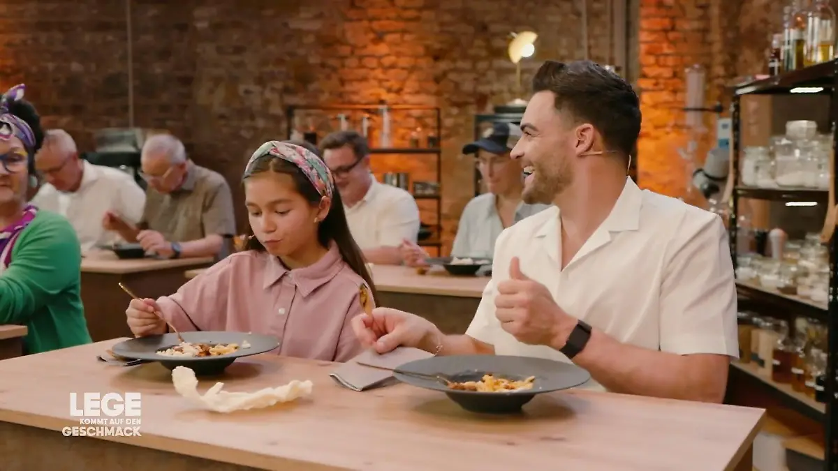 Kann seine neuartige Kreation die Fachjury überzeugen? Bolo mit Parmesan-Staub