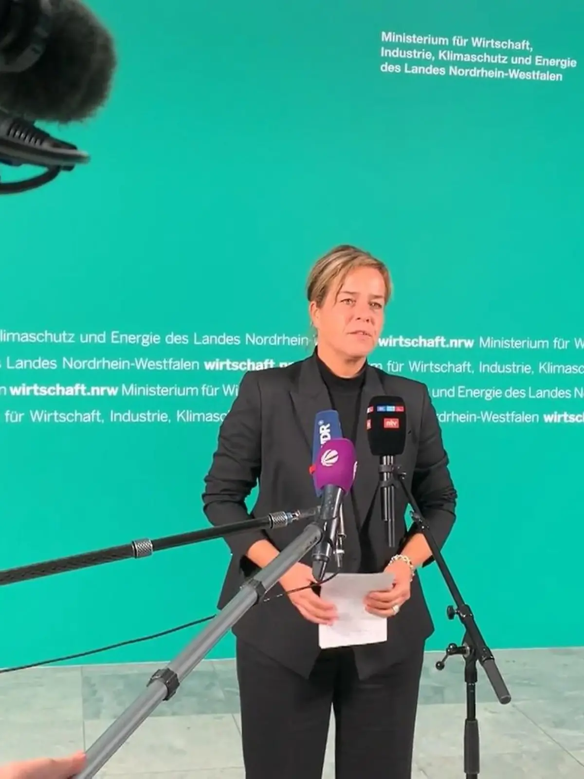 Bild zu: "Ärger um NRW-Wirtschaftsministerium"