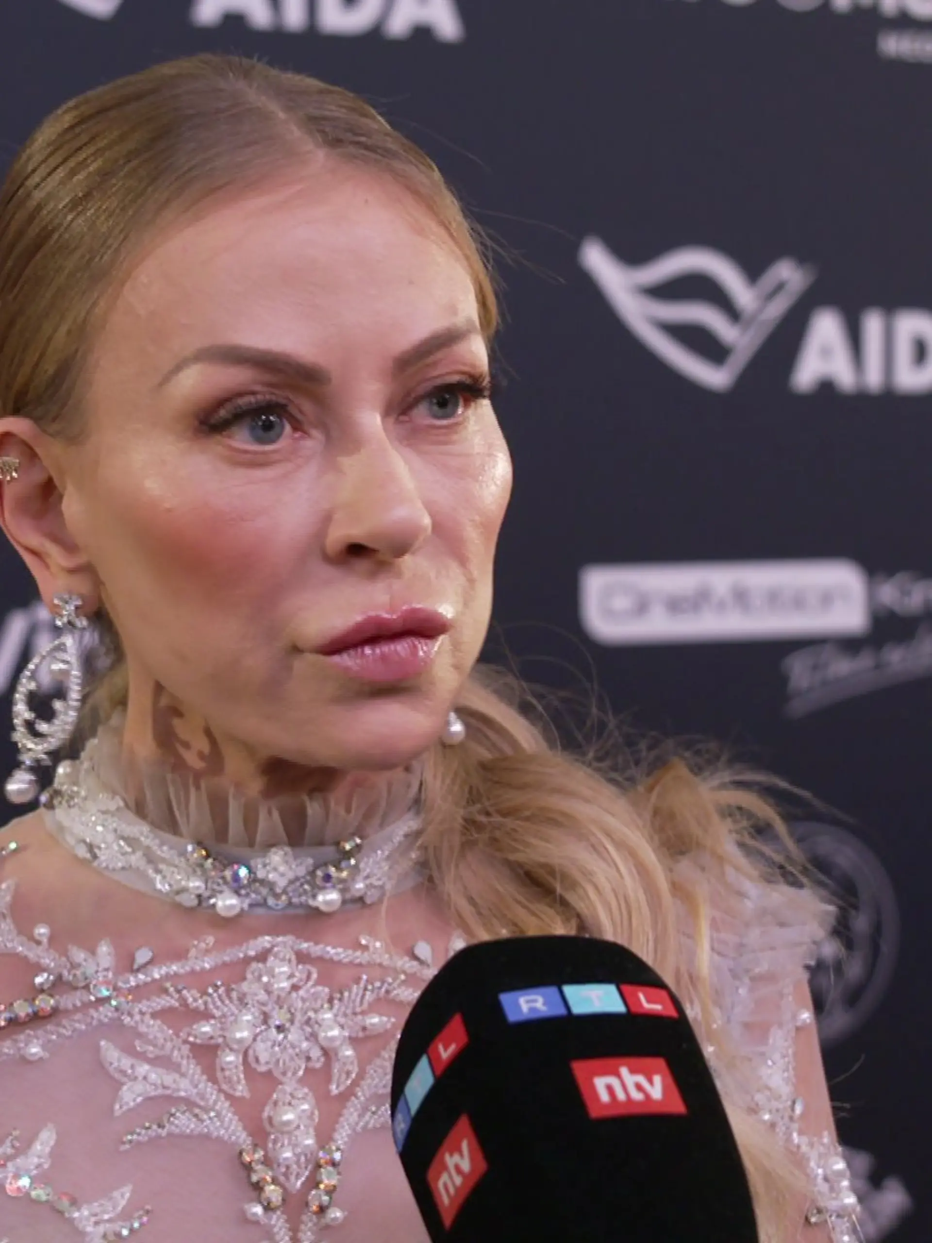 Jenny Elvers im Interview