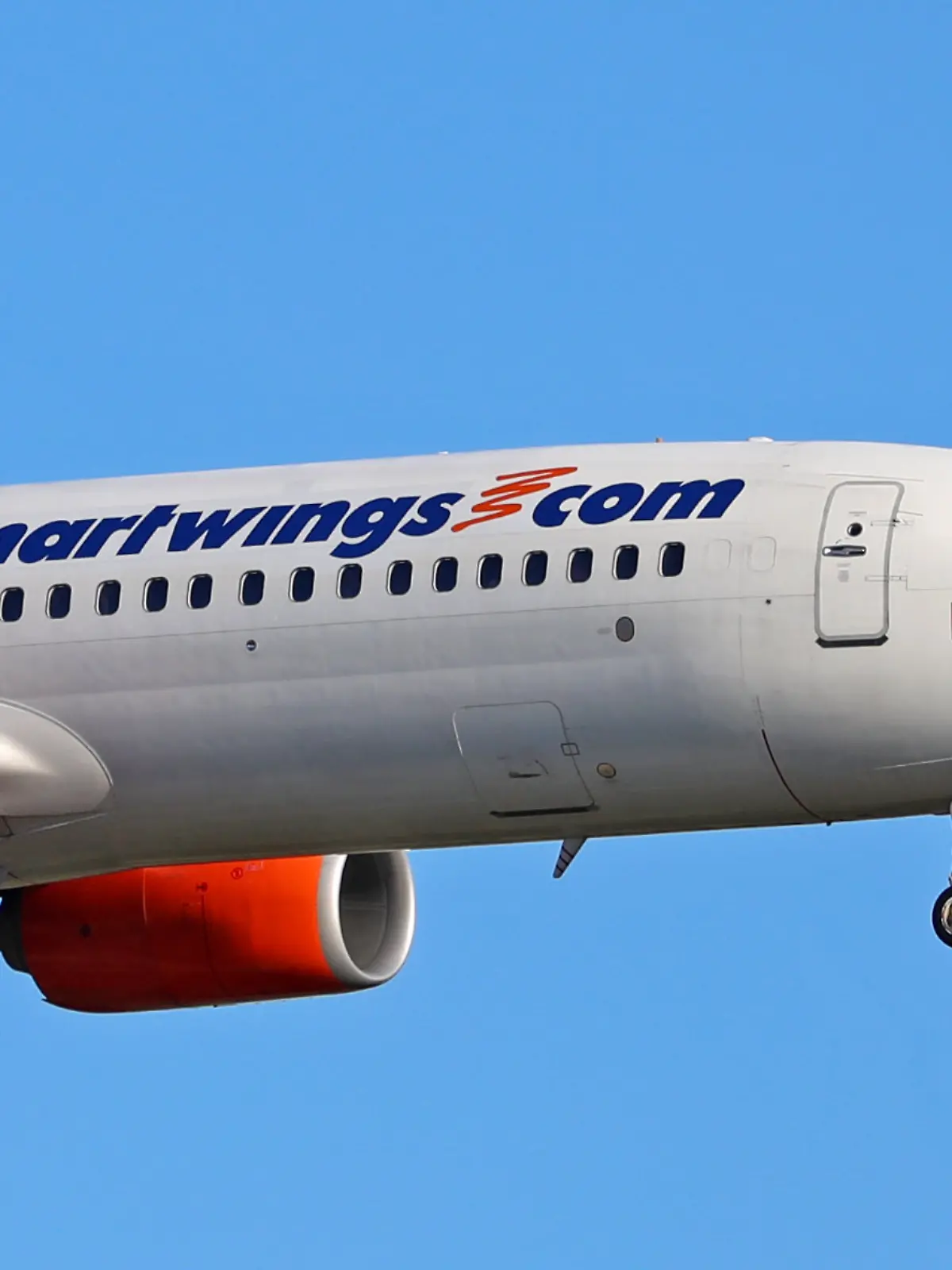 Ein Betrunkener zwingt eine Maschine der tschechische Billigfluggesellschaft Smartwings zu einer außerplanmäßigen Landung.