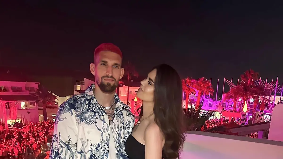 Robert Andrich mit Frau Alicia