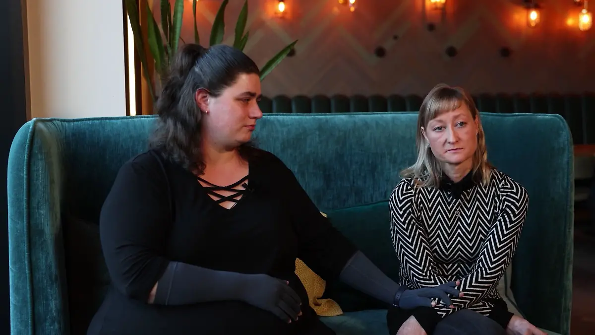 Darinka K.und Gina N. hatten mit schwersten Verbrennungen zu kämpfen.