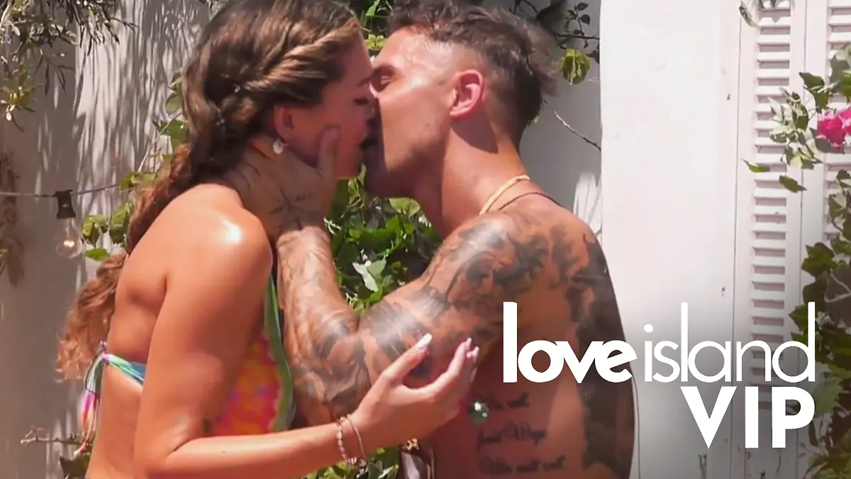 Folge 7: Tobi schenkt Sophie in der Villa nicht nur seinen Ring