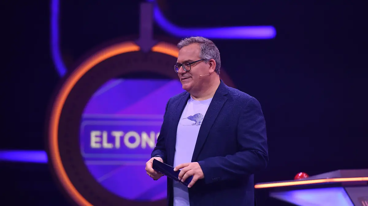 „Eltons 12” treten zwölf prominente Dschungelstars in speziellen Spielen gegeneinander an.
+++ Die Verwendung des sendungsbezogenen Materials ist nur mit dem Hinweis und Verlinkung auf RTL+ gestattet. +++