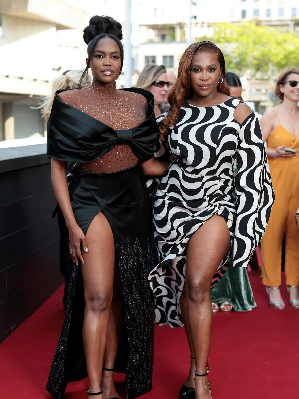
Motsi und Oti Mabuse auf dem roten Teppich der BAFTA TV Awards 2024.