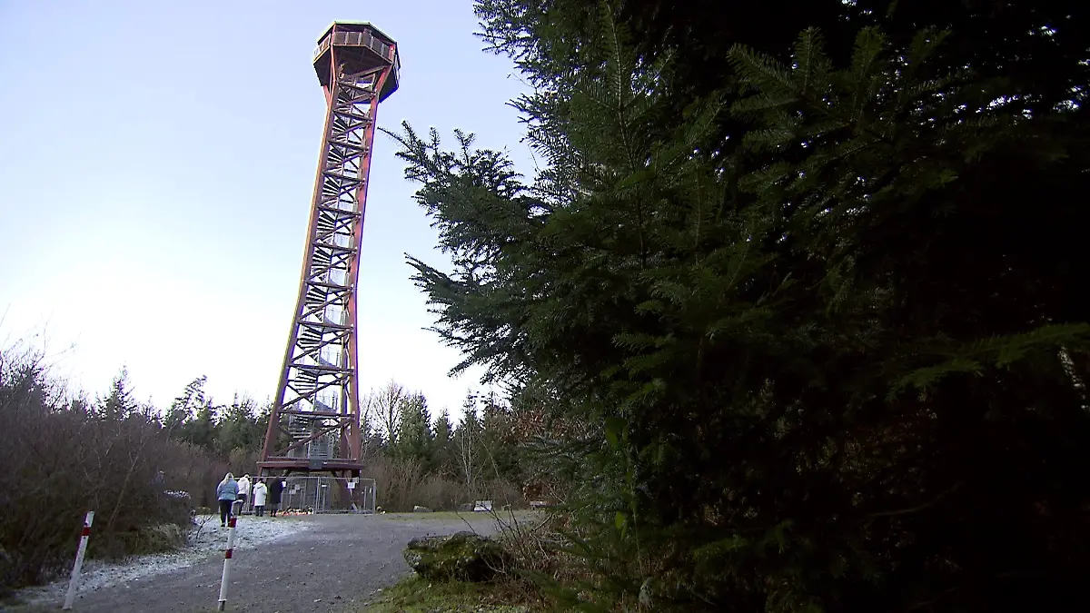 An diesem 40 Meter hohen Turm ist es passiert. Der tragische Fall ist bereits der zwölfte in diesem Jahr, der tödlich endete.