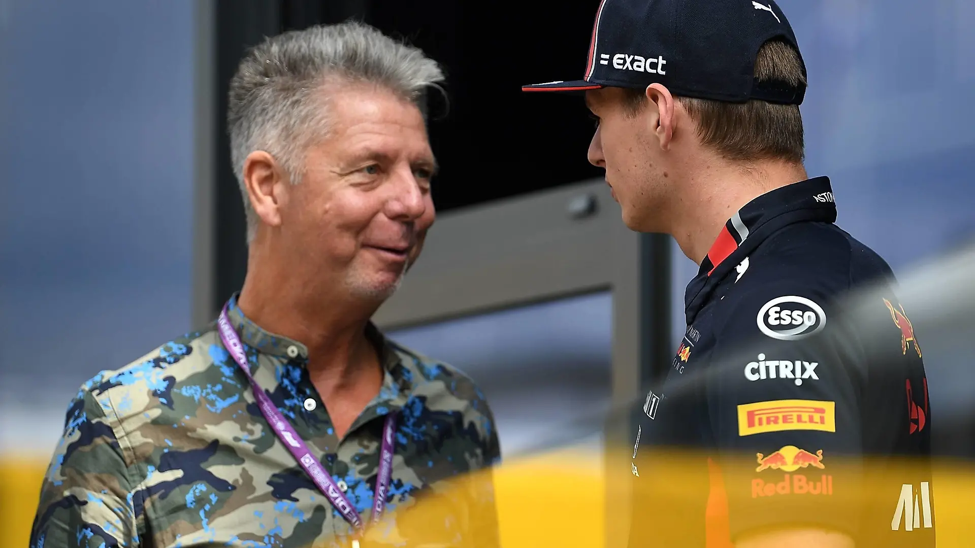 Budapest, Hungary, 02.08.2019, Formel 1, Formula 1, Hungarian Grand Prix, Heiko Wasser im Gespraech mit Max Verstappen (NEL 33), Aston Martin Red Bull Racing ( Budapest Hungaroring Hungary eu-images-09-506-037289 *** Budapest, Hungary, 02 08 2019, Formula 1, Formula 1, Hungarian Grand Prix, Heiko Wasser in conversation with Max Verstappen NEL 33 , Aston Martin Red Bull Racing Budapest Hungaroring Hungary eu images 09 506 037289 eu-images-506