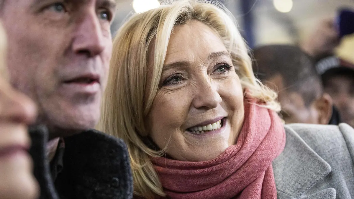Marine Le Pen, d put e du parti et candidate la pr sidentielle, lors d une visite du march de Haguenau, dans l est de la France, le 1er avril 2022. NEWS: Marine Le Pen, d put e du parti et candidate la pr sidentielle, lors d une visite du march de Haguenau, dans l est de la France, le 1er avril 2022. ElyxandroCegarra/Panoramic PUBLICATIONxNOTxINxFRAxITAxBEL