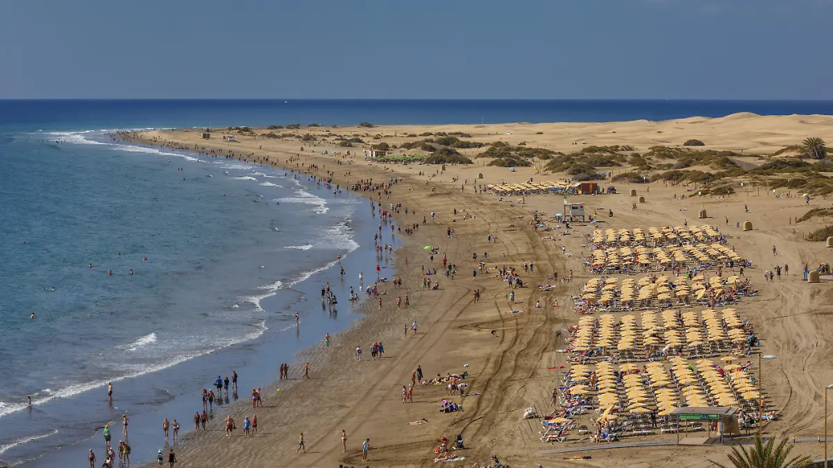 Strand von Playa des Ingles mit den Dünen von Maspalomas, Gran Canaria, Kanarische Inseln, Spanien,