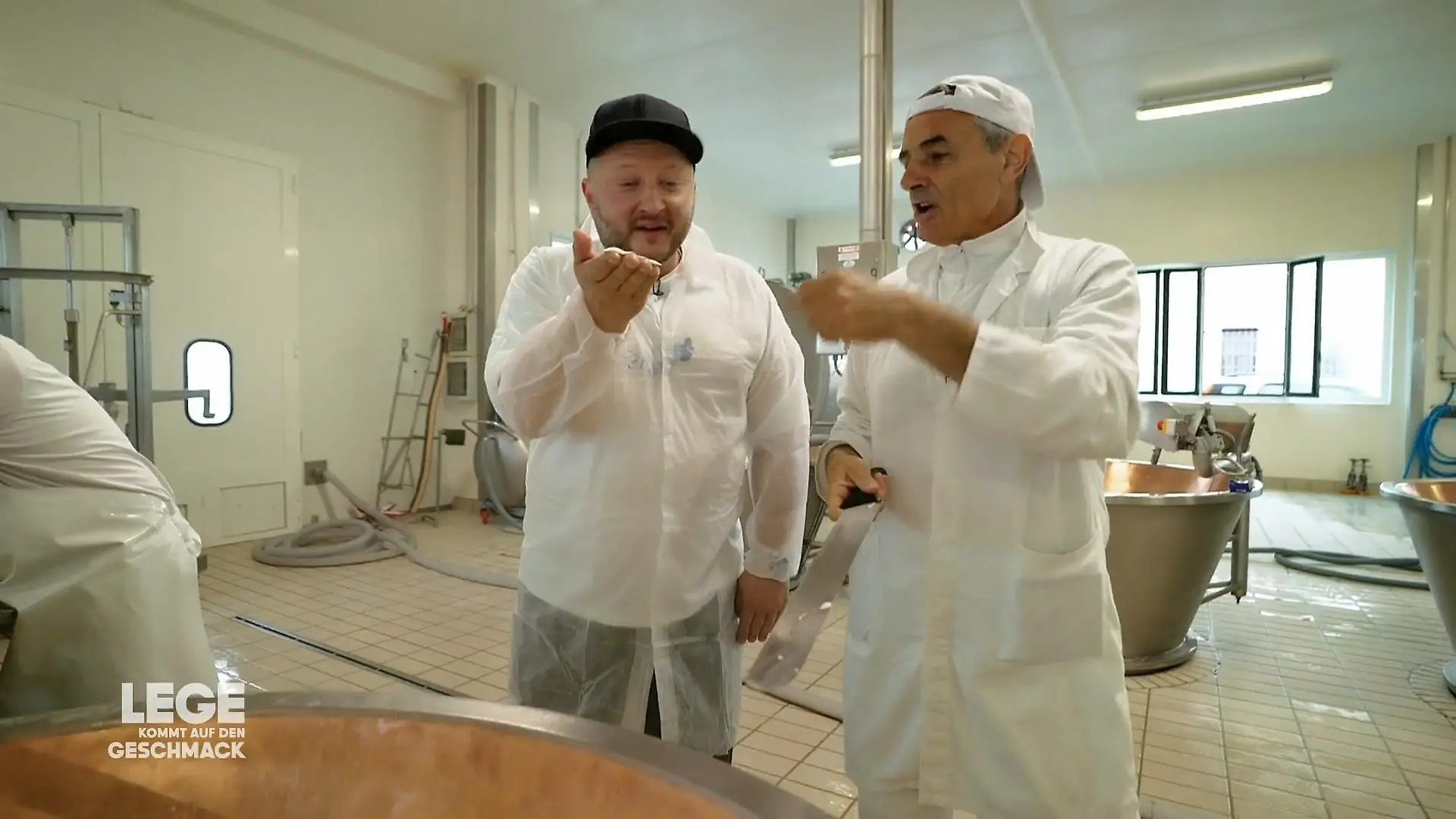 Lege auf den Spuren des Parmigiano Reggiano Dieser Käse ist heilig