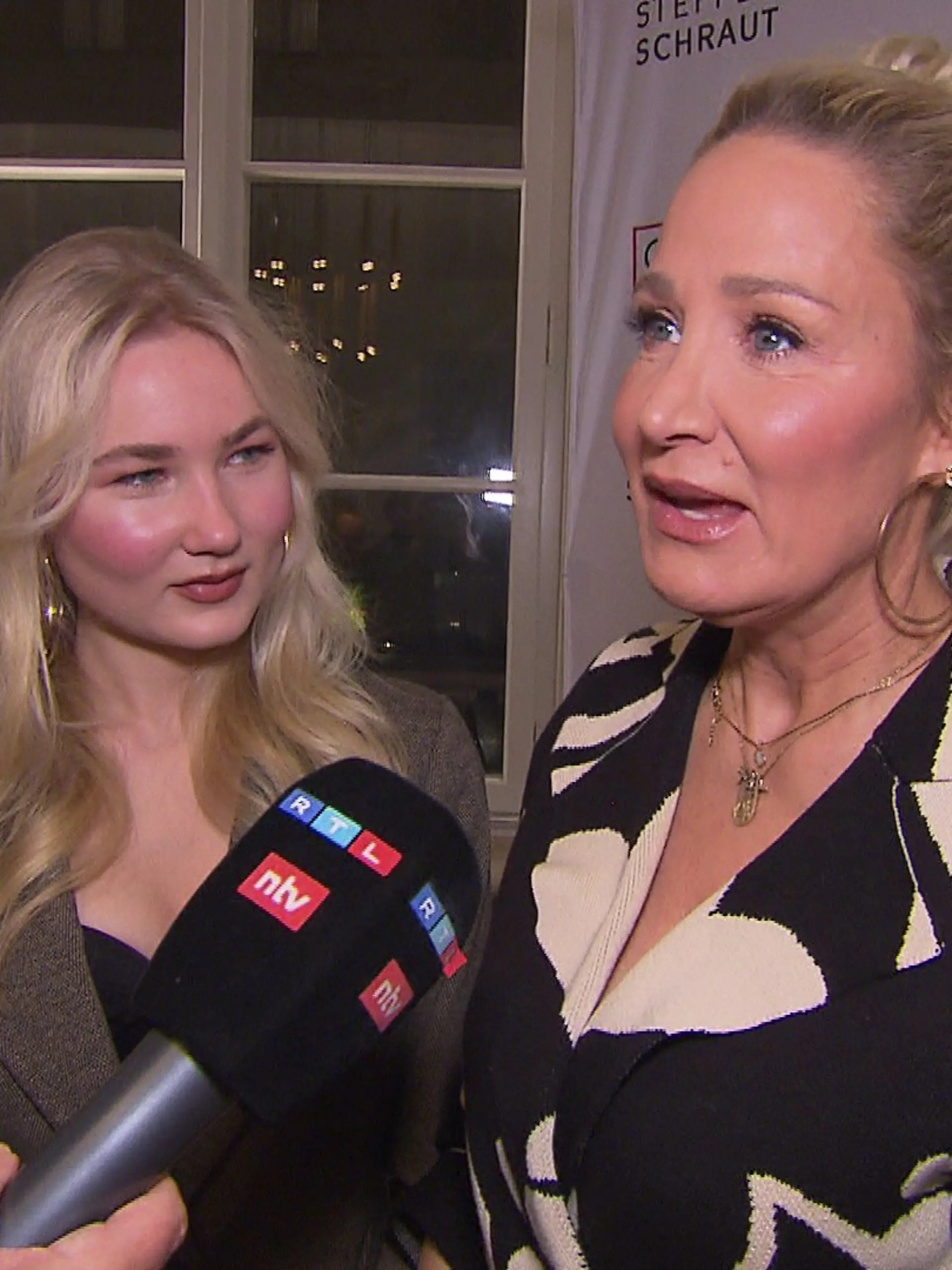 Janine Kunze mit Tochter Lili