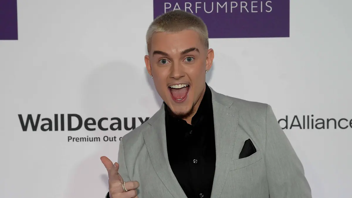 Twenty4Tim beim „Deutschen Parfumpreis Duftstars” am 21.11.2024 in der Rheinterrasse in Düsseldorf 