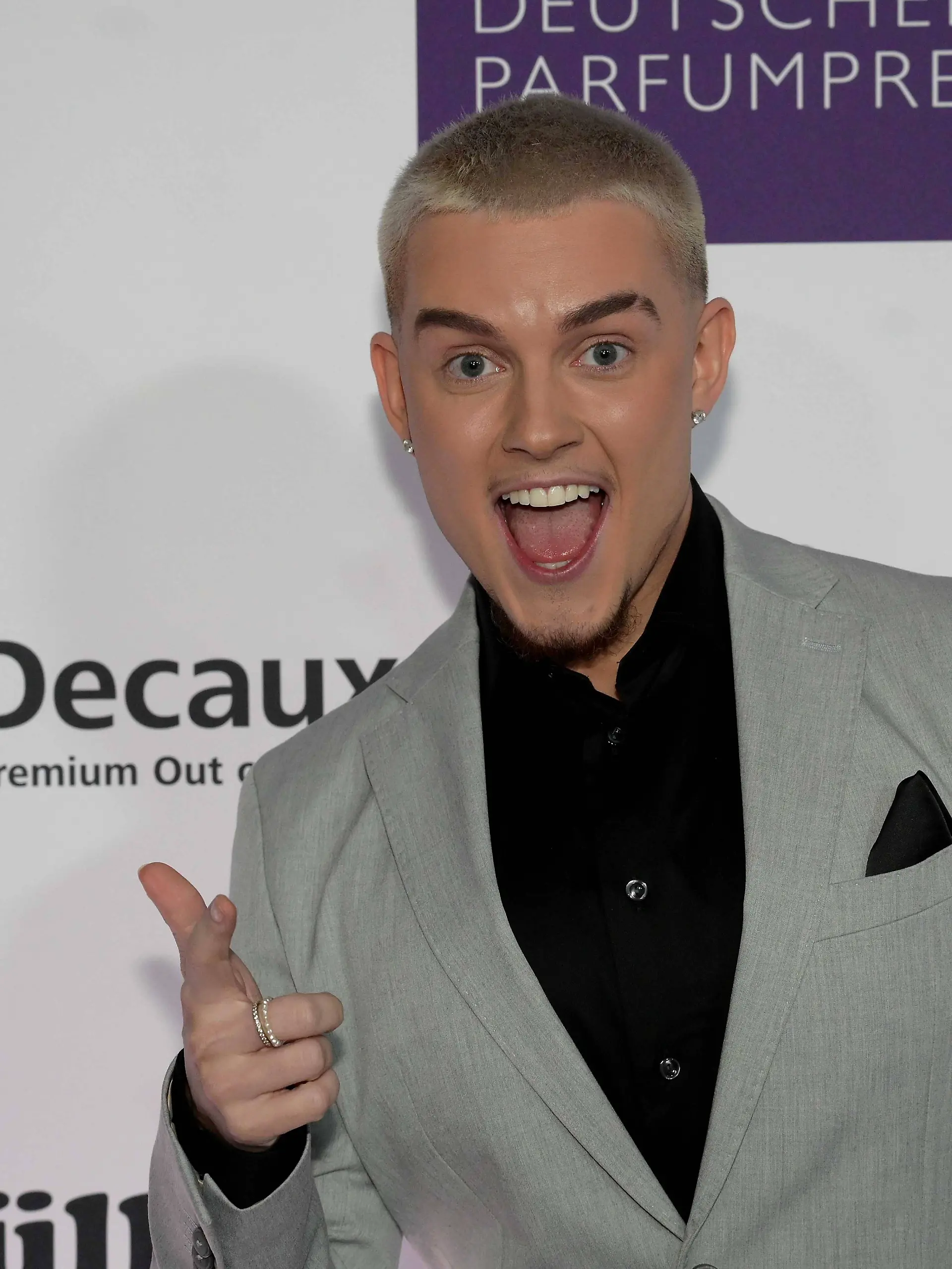 Twenty4Tim beim „Deutschen Parfumpreis Duftstars” am 21.11.2024 in der Rheinterrasse in Düsseldorf 