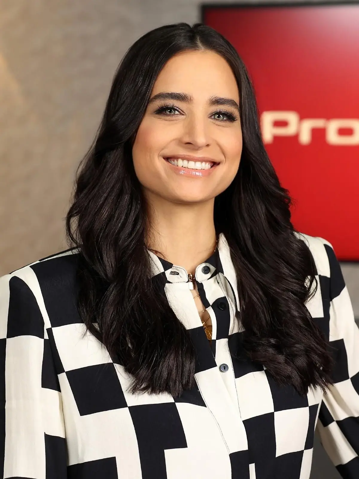 Amira Aly


+++ Die Verwendung des sendungsbezogenen Materials ist nur mit dem Hinweis und Verlinkung auf RTL+ gestattet. +++