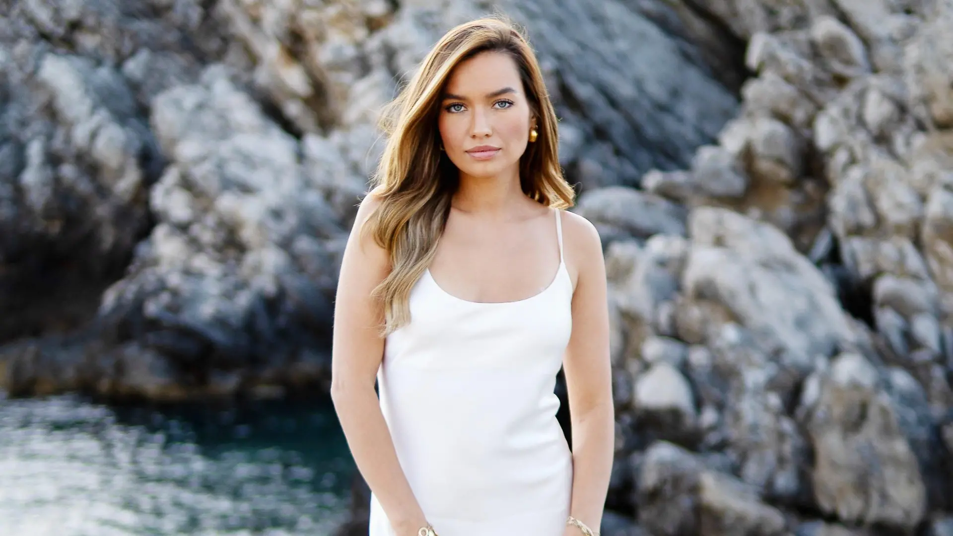 Karina Wagner sucht bei „Make Love, Fake Love” 2025 die Liebe.