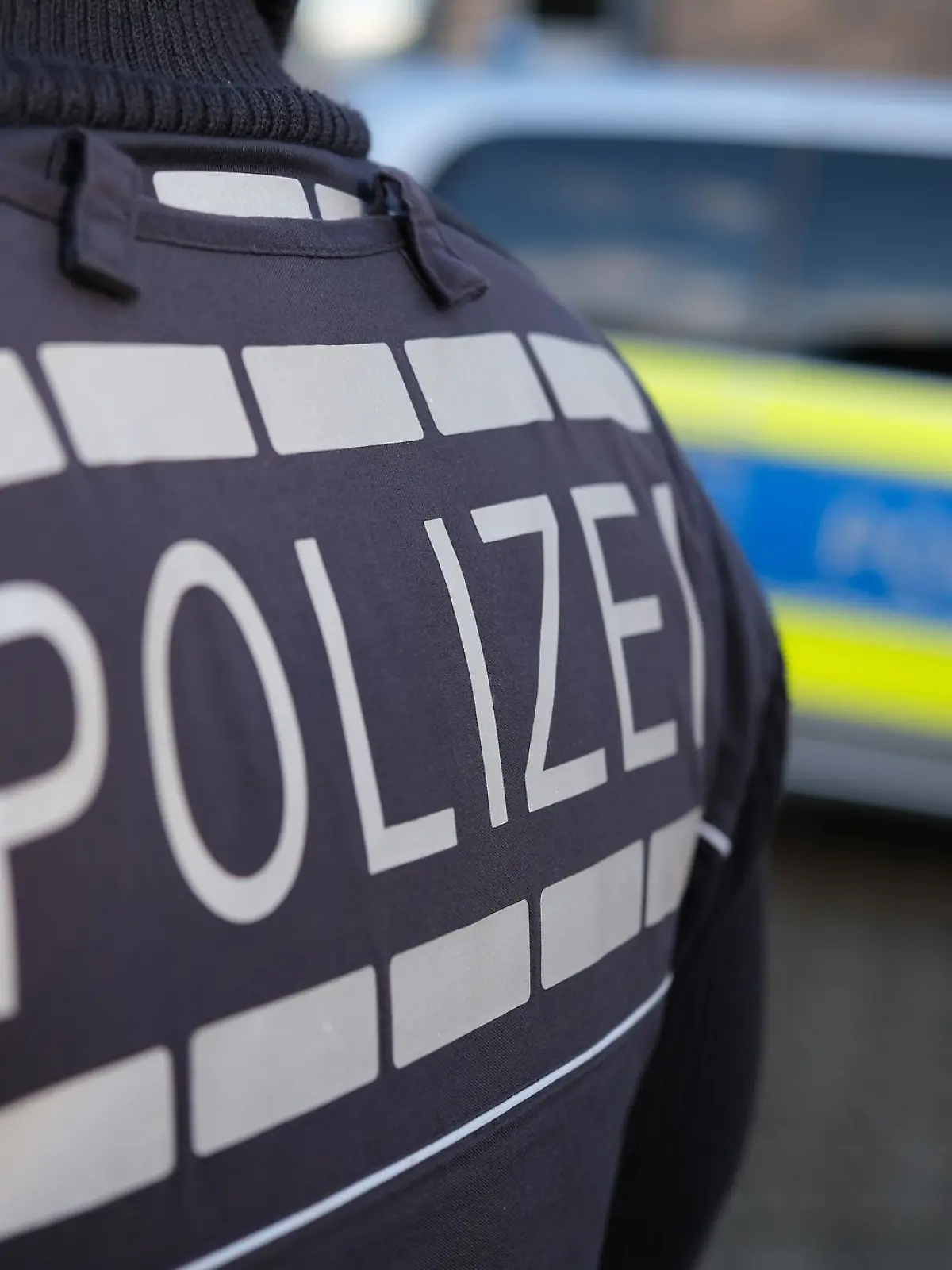 Polizisten nahmen den Verdächtigen an einer Autobahnraststätte fest. (Symbolbild)