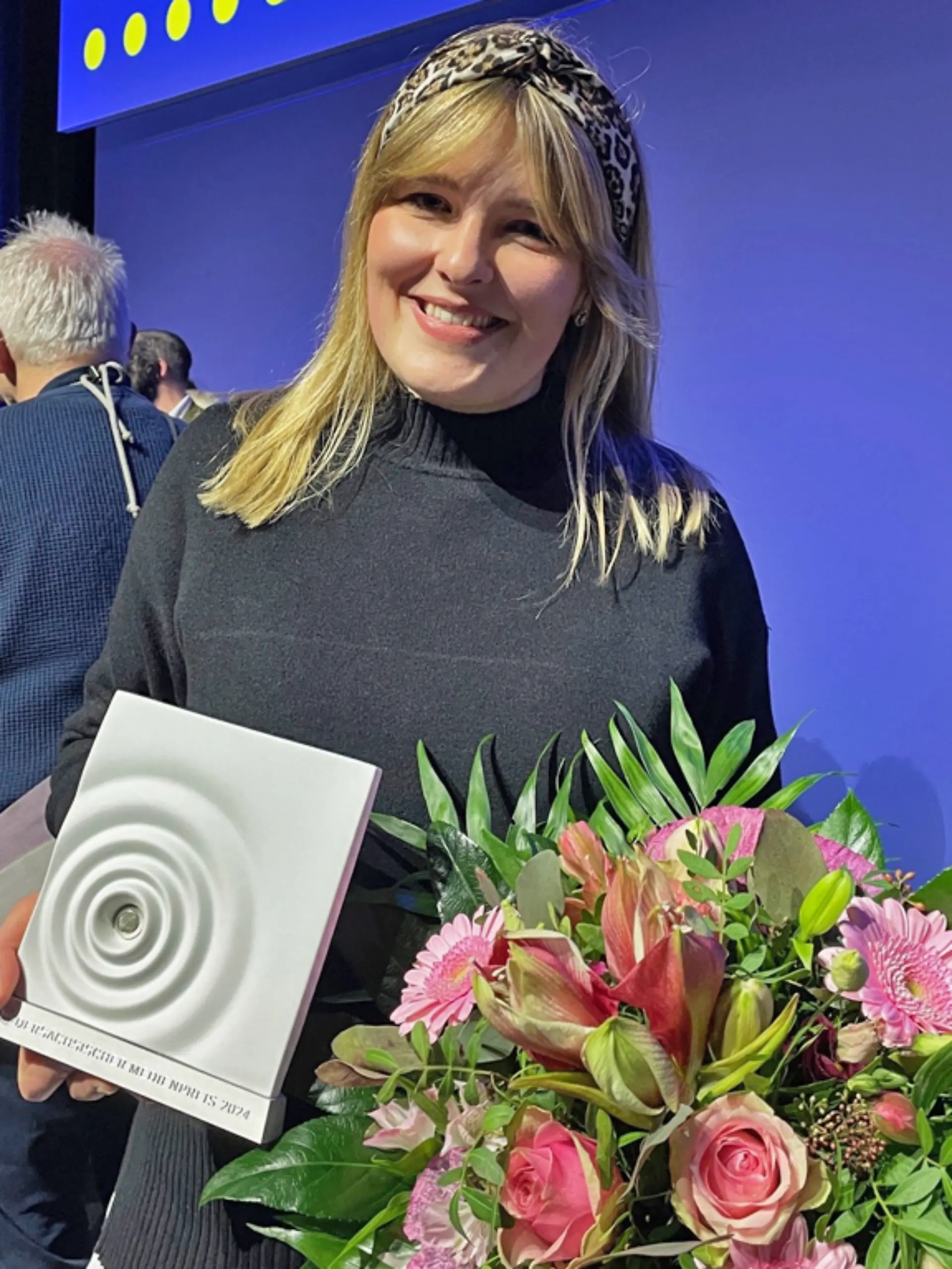 Da ist das Ding! Wir freuen uns mit dir, Lena!