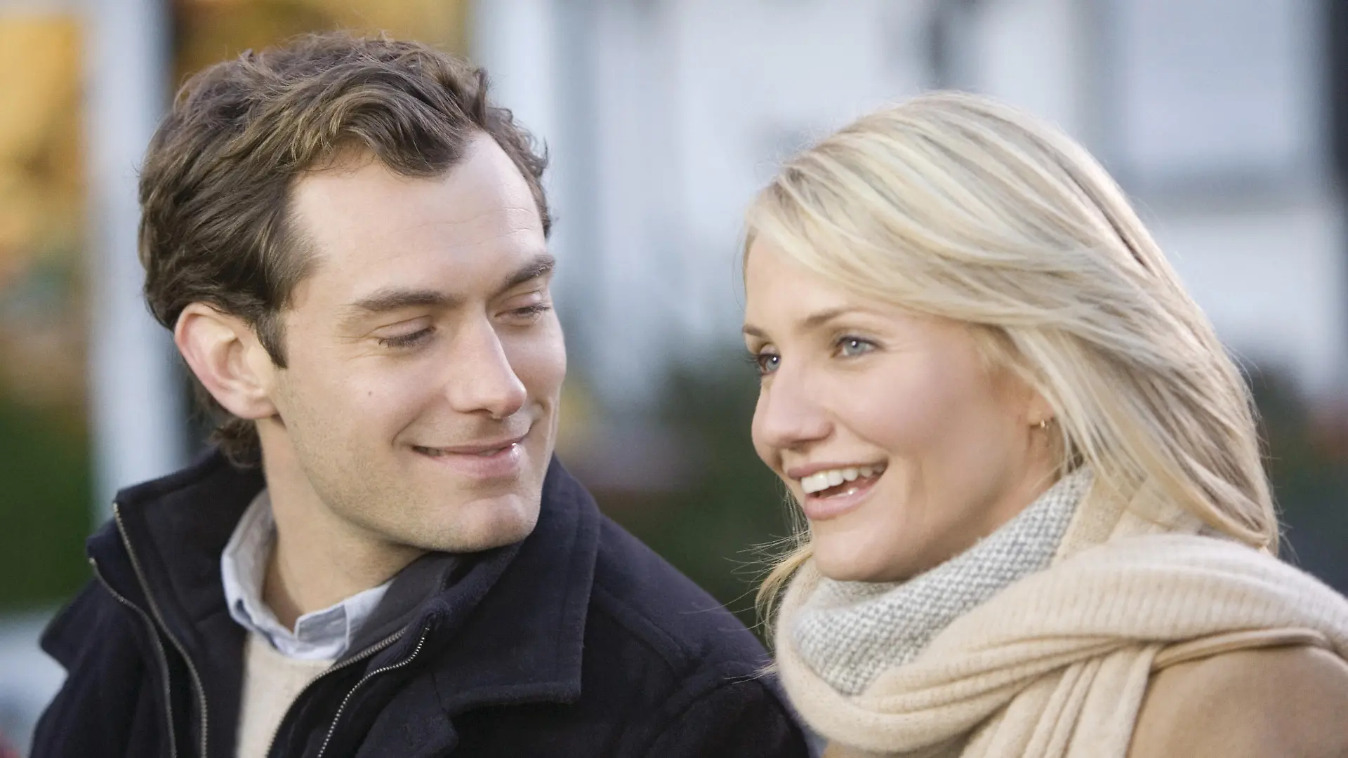 CAMERON DIAZ and JUDE LAW star as Amanda and Graham in THE HOLIDAY.