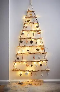 LED-Wanddeko in Tannenbaum-Design