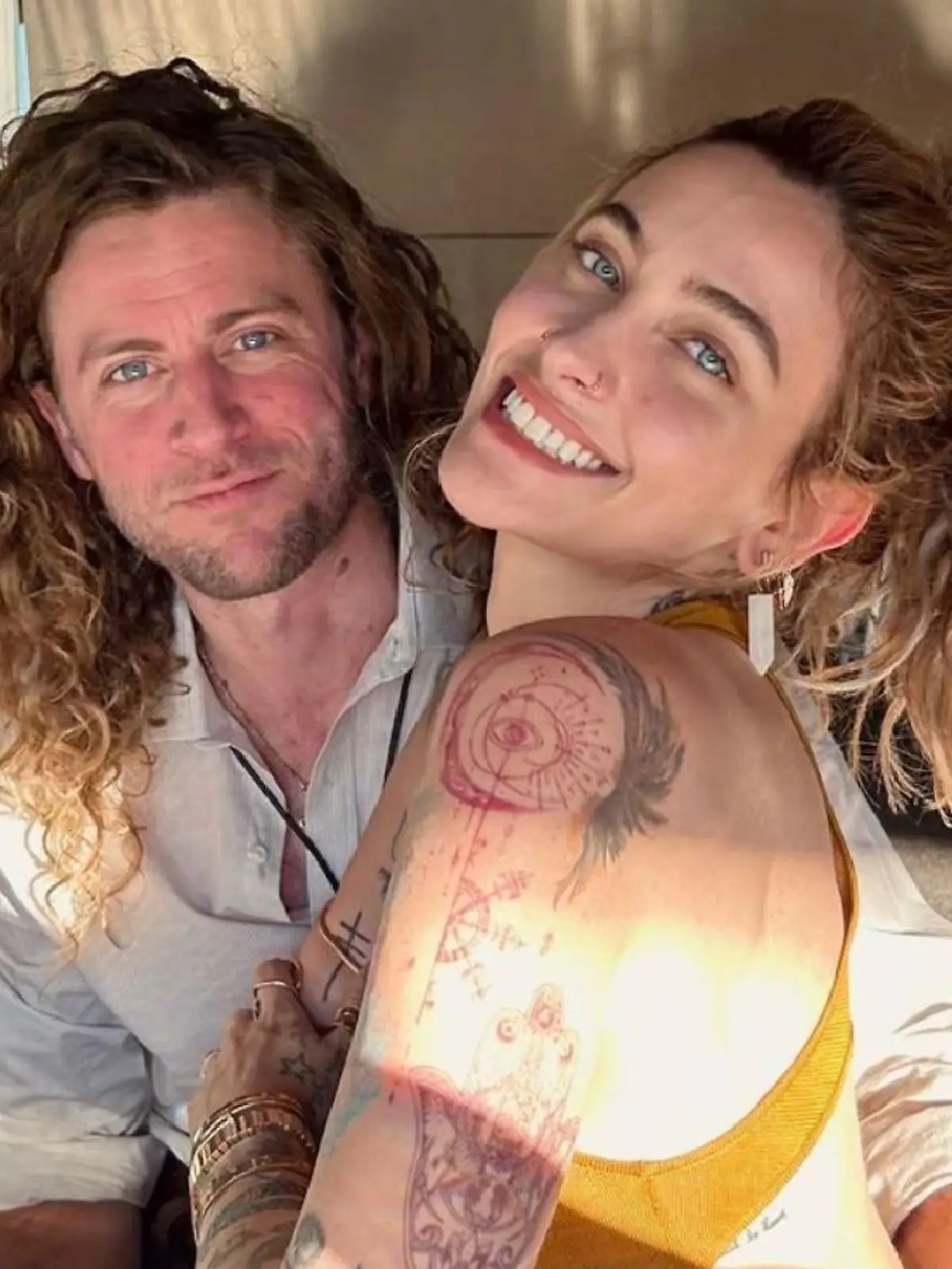 Glücklich vergeben und sogar verlobt: Paris Jackson mit ihrem Partner Justin Long.