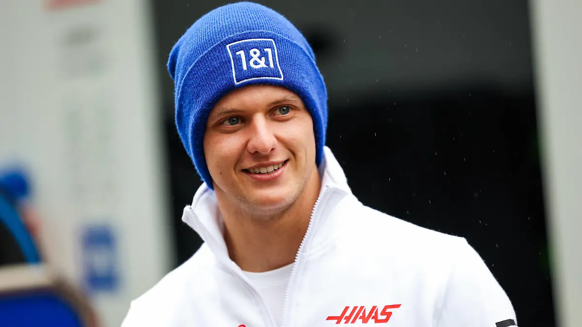 SCHUMACHER Mick ger, Haas F1 Team VF-22 Ferrari, portrait during the Formula 1 Grand Premio del Made in Italy e dell Emilia-Romagna 2022, 4th round of the 2022 FIA Formula One World Championship, WM, Weltmeisterschaft on the Imola Circuit, from April 22 to 24, 2022 in Imola, Italy - F1 - EMILIA ROMAGNA GRAND PRIX 2022 DPPI/Panoramic PUBLICATIONxNOTxINxFRAxITAxBEL 20220421_GOOD9824