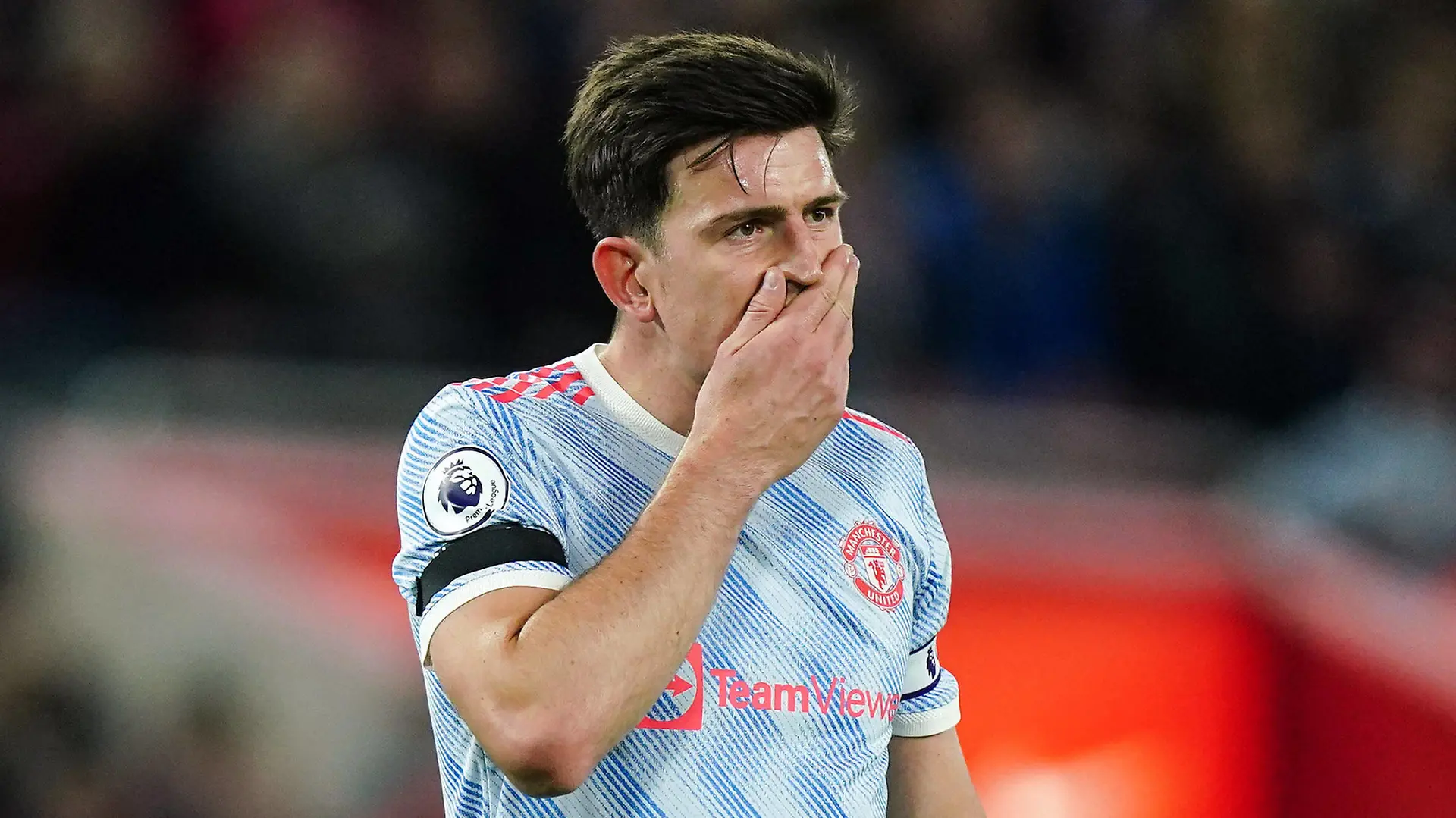 Liverpool v Manchester United, ManU - Premier League - Anfield Manchester United s Harry Maguire looks dejected during the Premier League match at Anfield, Liverpool. Picture date: Tuesday April 19, 2022. EDITORIAL USE ONLY No use with unauthorised audio, video, data, fixture lists, club/league logos or live services. Online in-match use limited to 120 images, no video emulation. No use in betting, games or single club/league/player publications. PUBLICATIONxNOTxINxUKxIRL Copyright: xMikexEgertonx 66464331