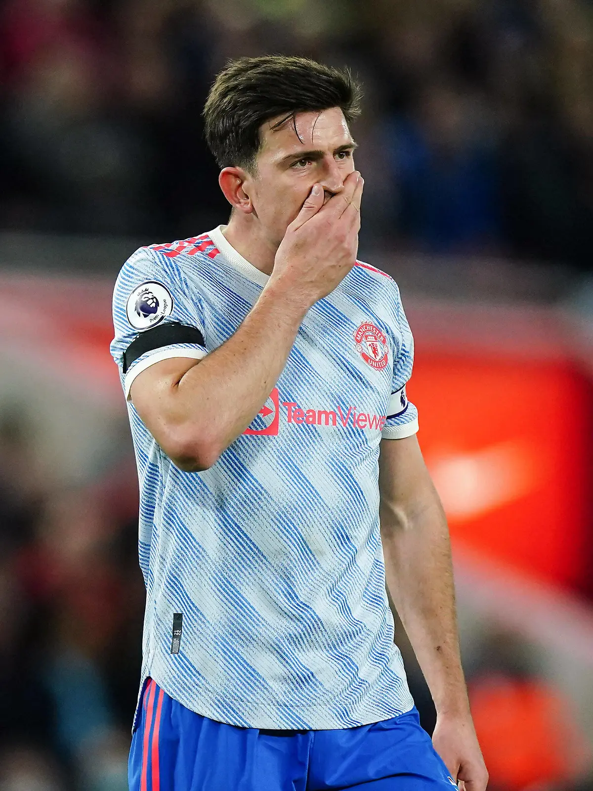  Liverpool v Manchester United, ManU - Premier League - Anfield Manchester United s Harry Maguire looks dejected during the Premier League match at Anfield, Liverpool. Picture date: Tuesday April 19, 2022. EDITORIAL USE ONLY No use with unauthorised audio, video, data, fixture lists, club/league logos or live services. Online in-match use limited to 120 images, no video emulation. No use in betting, games or single club/league/player publications. PUBLICATIONxNOTxINxUKxIRL Copyright: xMikexEgertonx 66464331