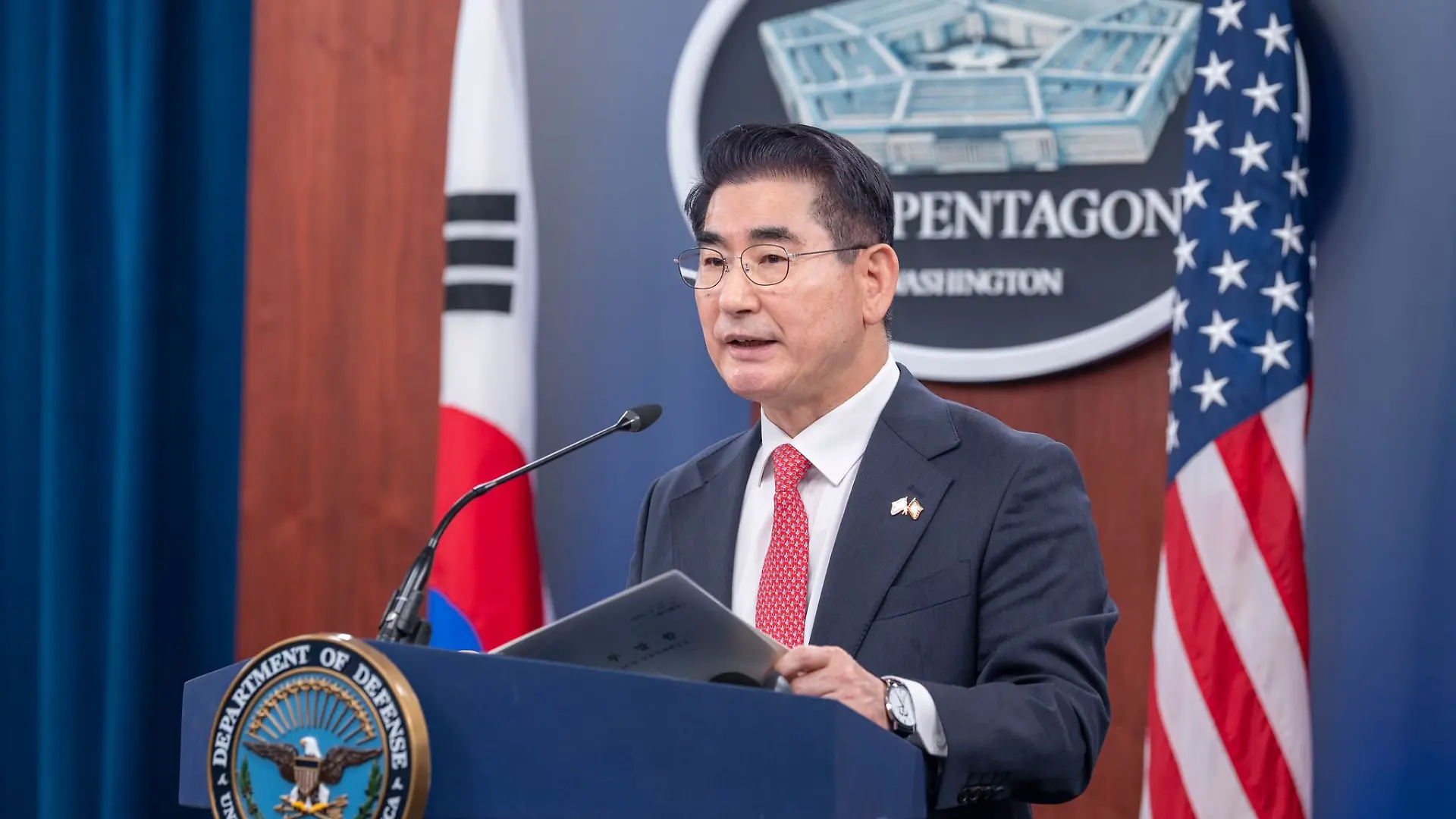 Kim Yong Hyun, ehemaliger Verteidigungsminister von Südkorea, ist von der Staatsanwaltschaft verhaftet worden.