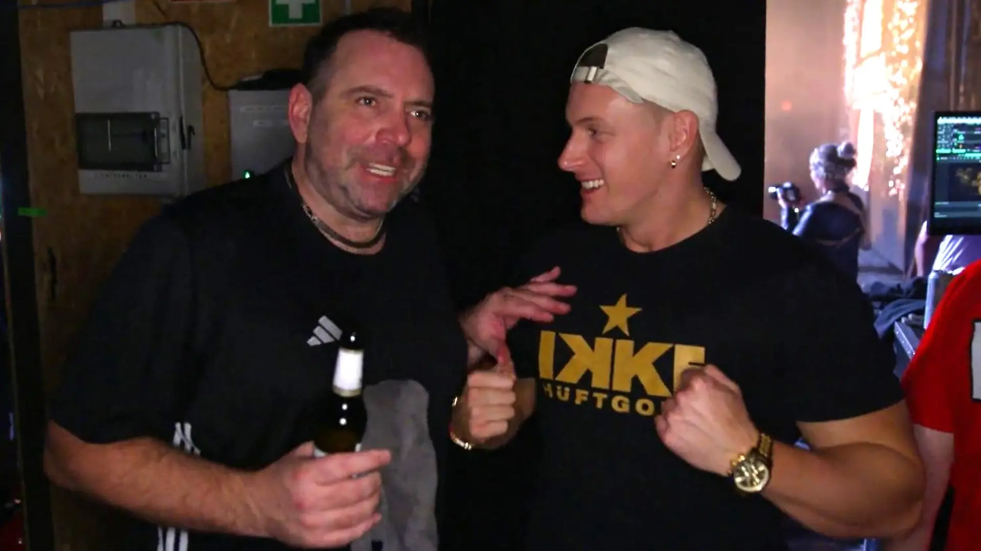 Ballermann-Star Ikke Hüftgold und Calvin Kleinen kennen sich schon ziemlich gut
