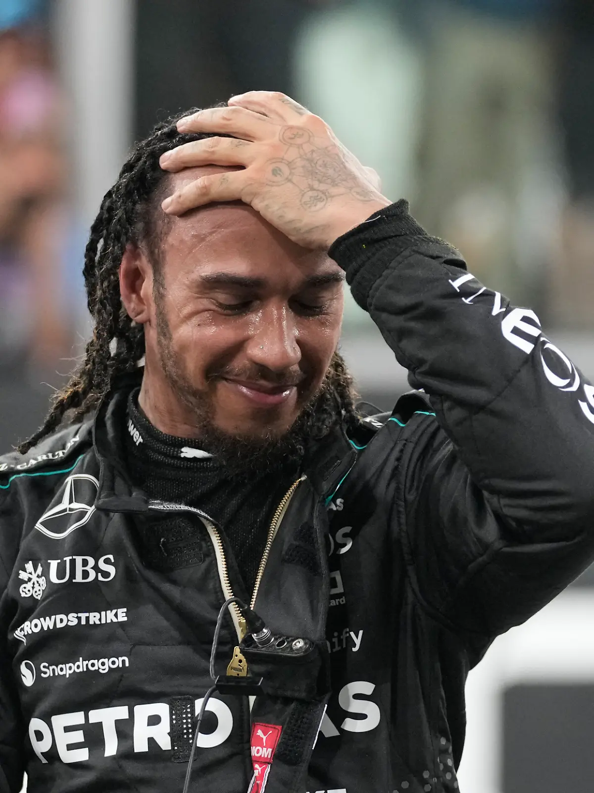 Mercedes-Pilot Lewis Hamilton nach dem letzten Rennen für Mercedes in Abu Dhabi