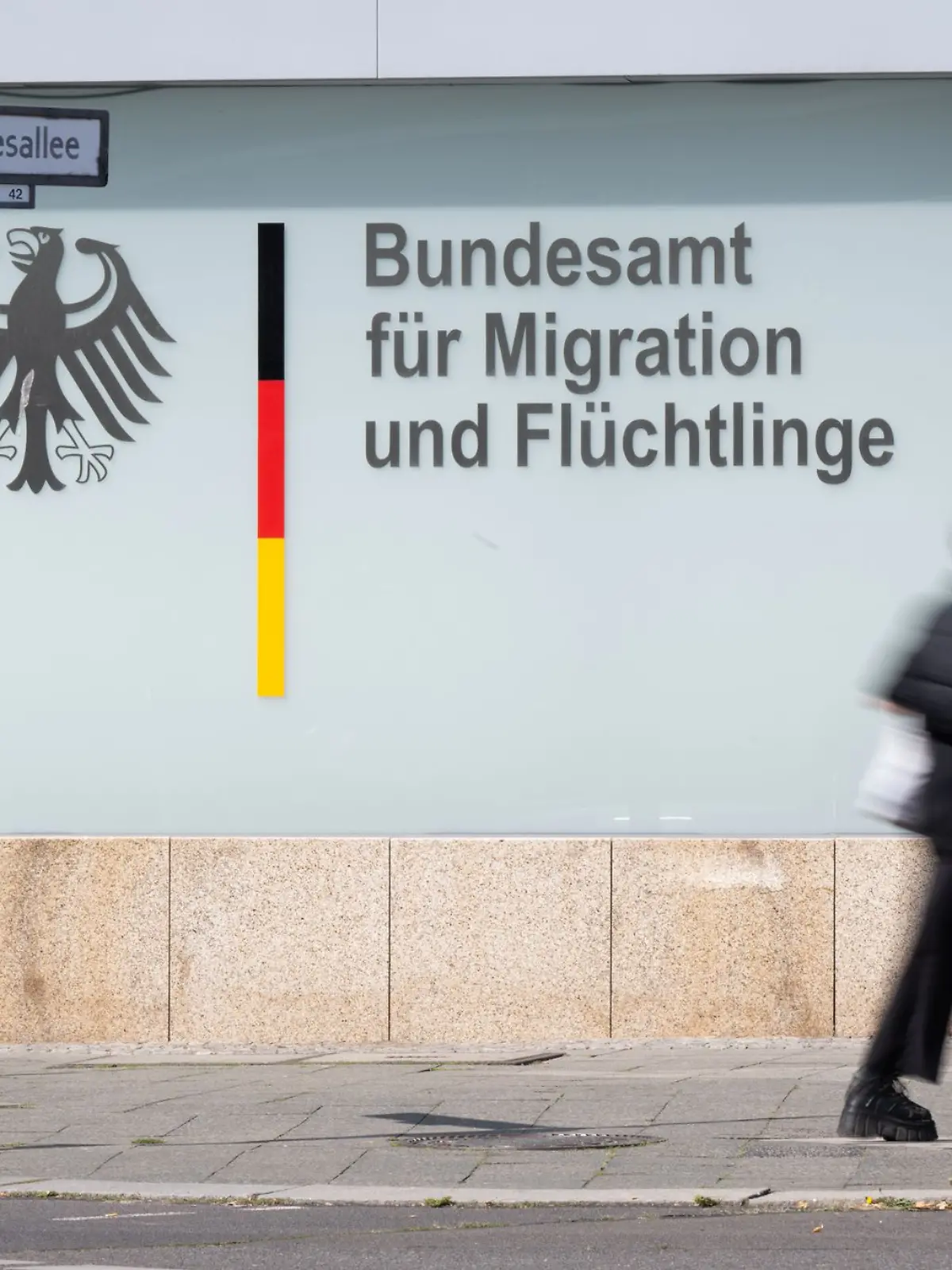 Bild zu: "Bundesamt stoppt Entscheidungen über Asylanträge von Syrern"