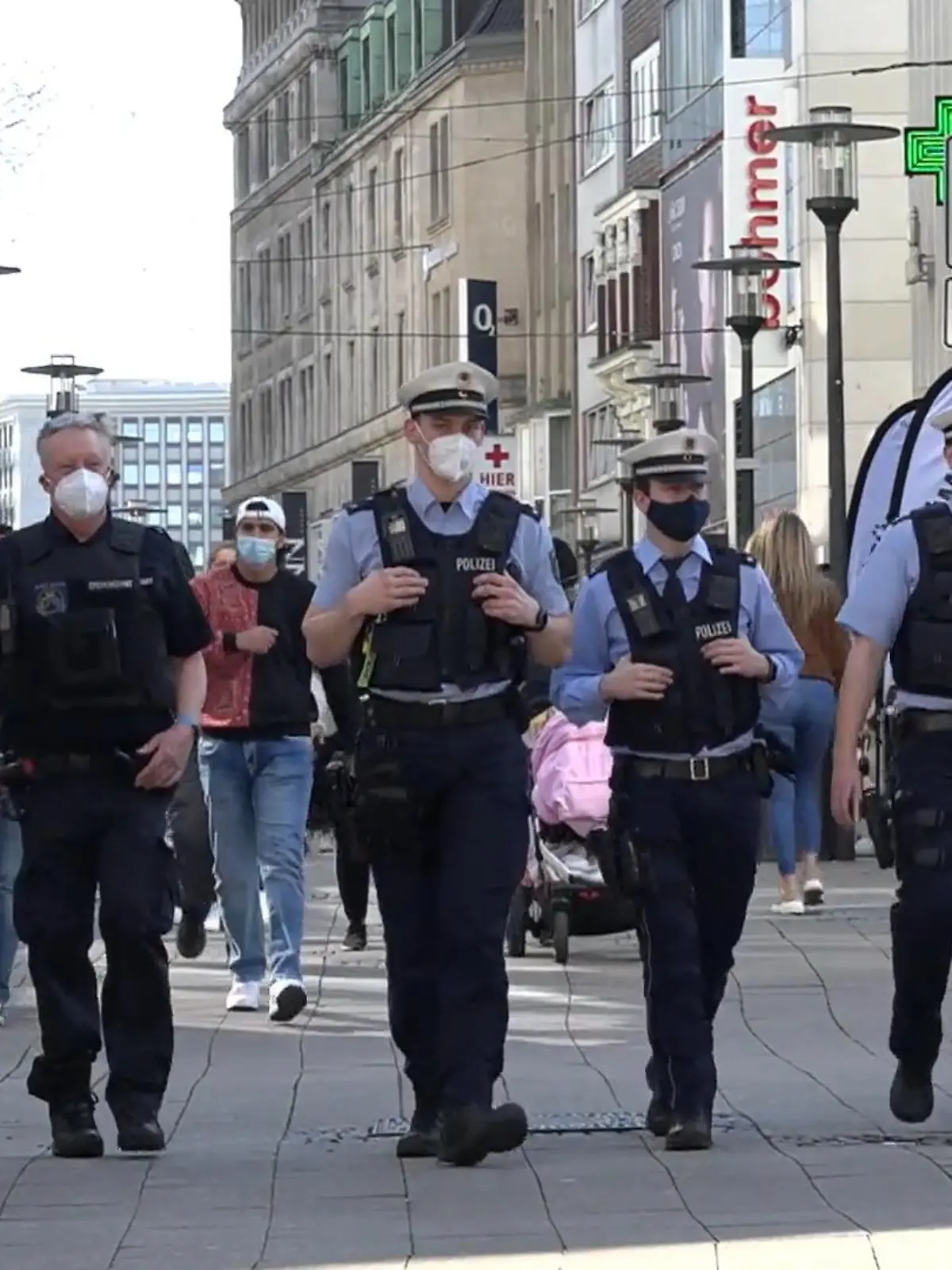 Bild zu: "Polizeikarriere auch ohne Abi"