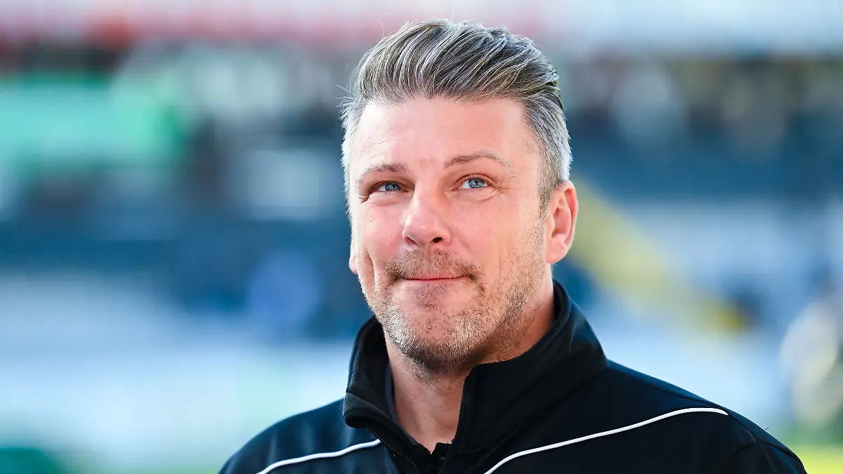 Kwasniok will mit Paderborn in Magdeburg gewinnen.