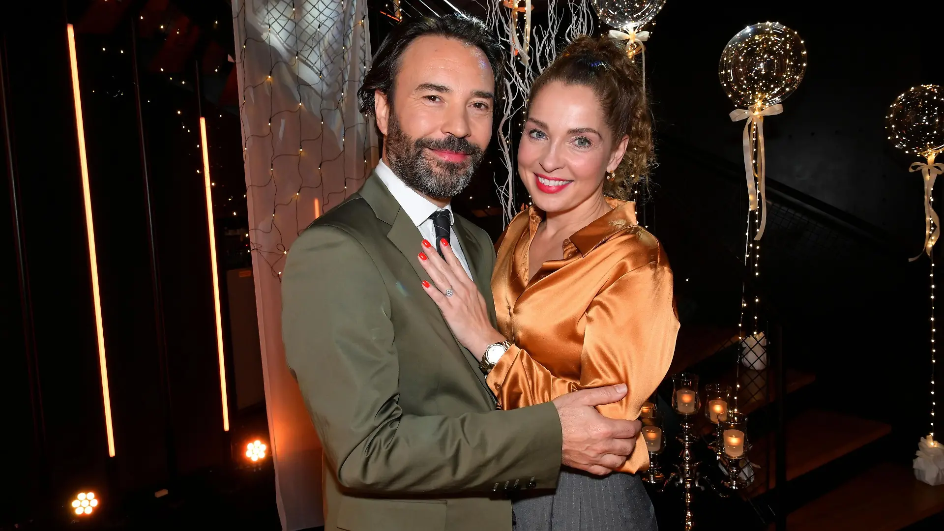Nina und Pedro sind bei GZSZ frisch verliebt und frisch verheiratet. 