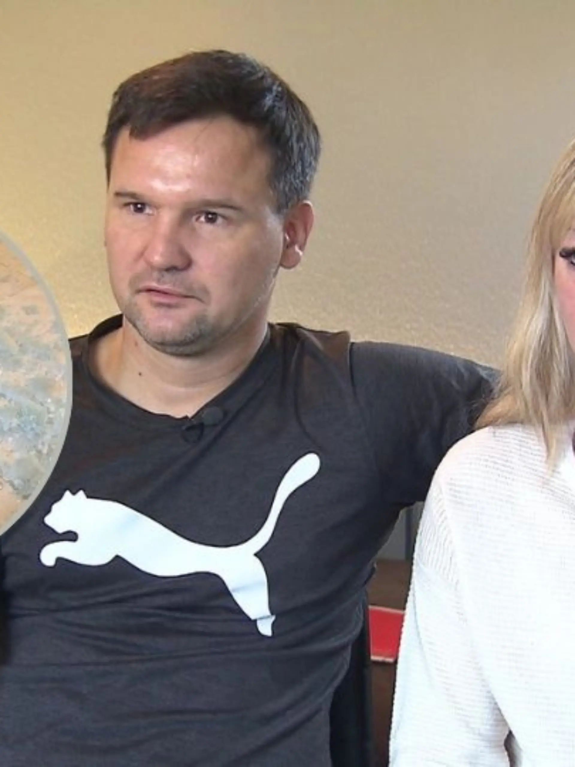 Josi und Maciej wurden von ihrem Hotel vor die Tür gesetzt.