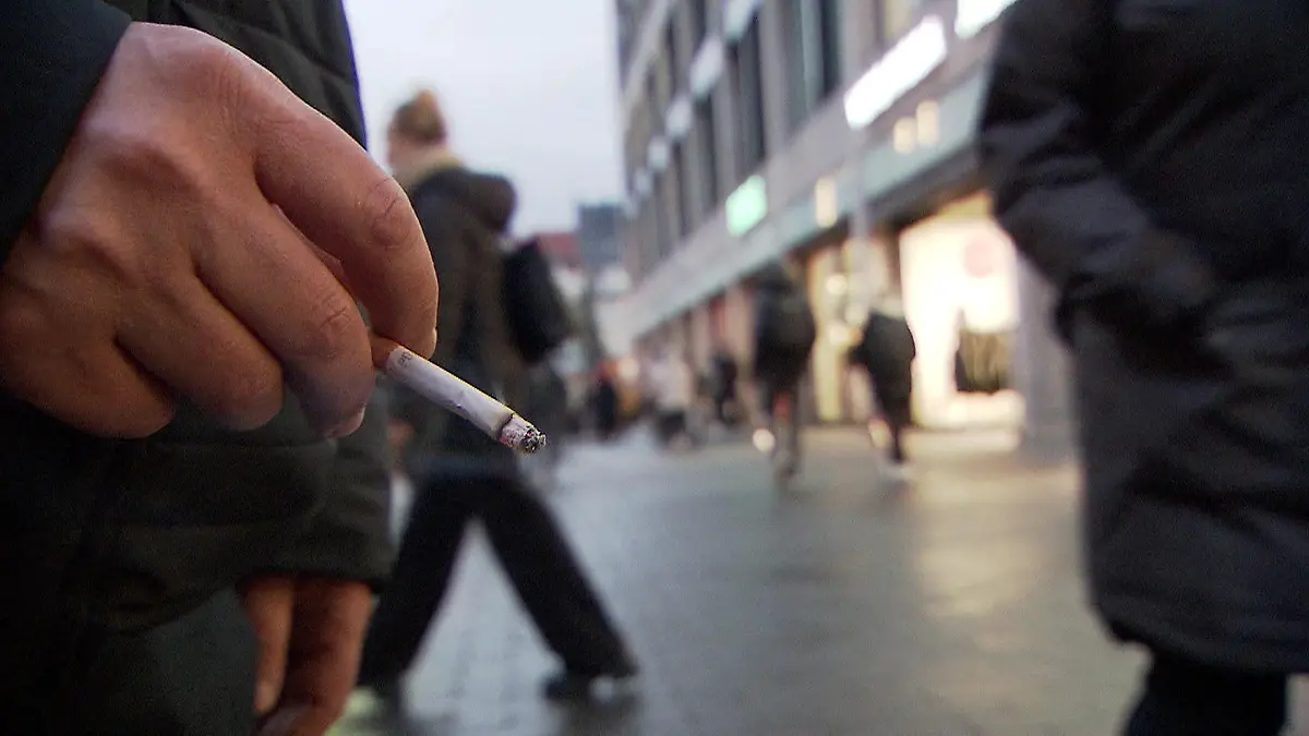 Rauchverbot im Freien! Dicke Luft in Holzwickede