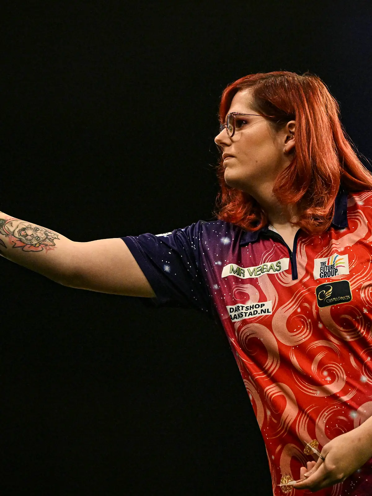 12th November 2024, WV Active, Aldersley, Wolverhampton, England 2024 PDC Grand Slam of Darts, Day 4 Noa-Lynn van Leuven in action on the oche PUBLICATIONxNOTxINxUK ActionPlus12714587 GodfreyxPitt 