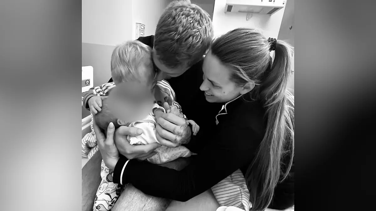 Fußball-Familie entzückt mit diesem zuckersüßen Schnappschuss!