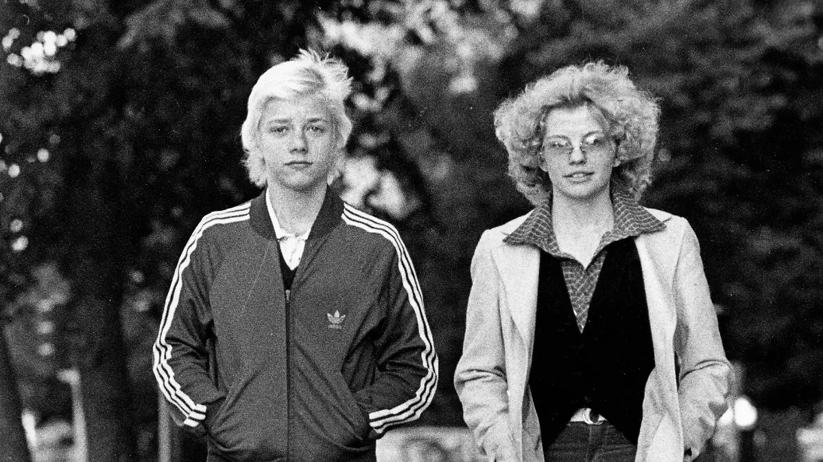 Den jungen Mann und die junge Frau haben wir fast alle schon mal gesehen. Erkennt ihr sie?